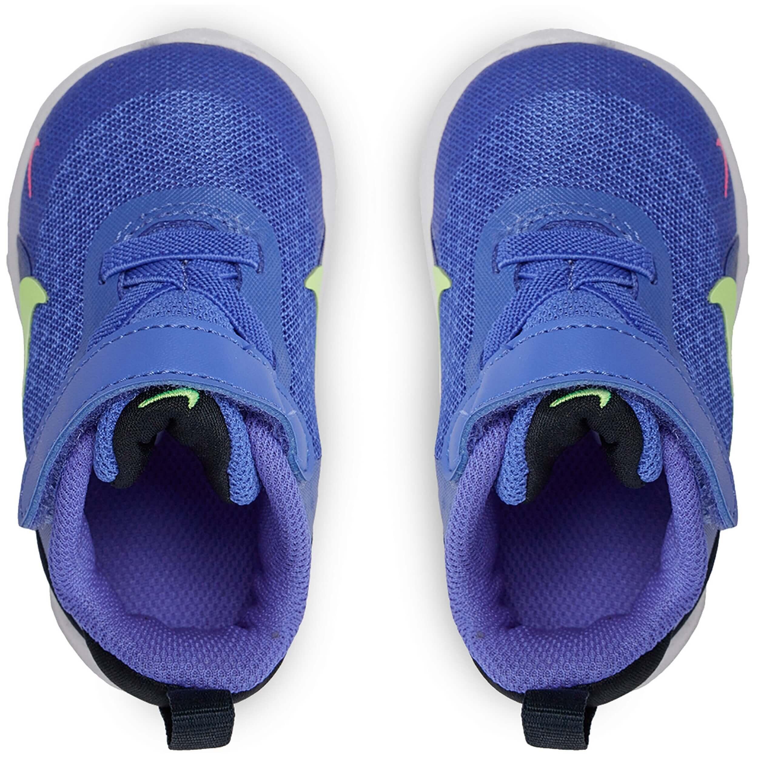 Zapatillas Nike modelo Revolution 7 para bebe 4/5