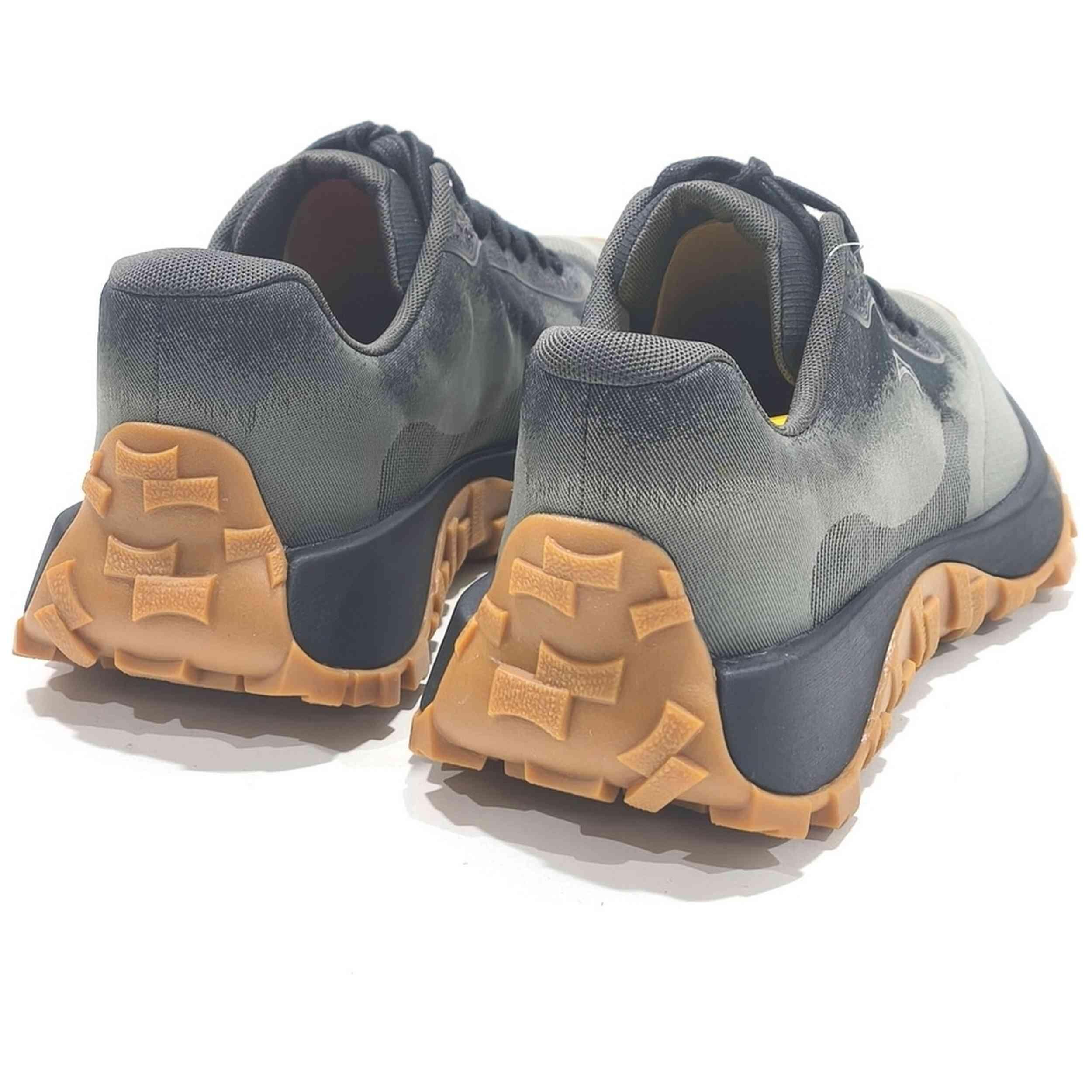 Scarpe Camper modello K101084-002 per uomini 4/5