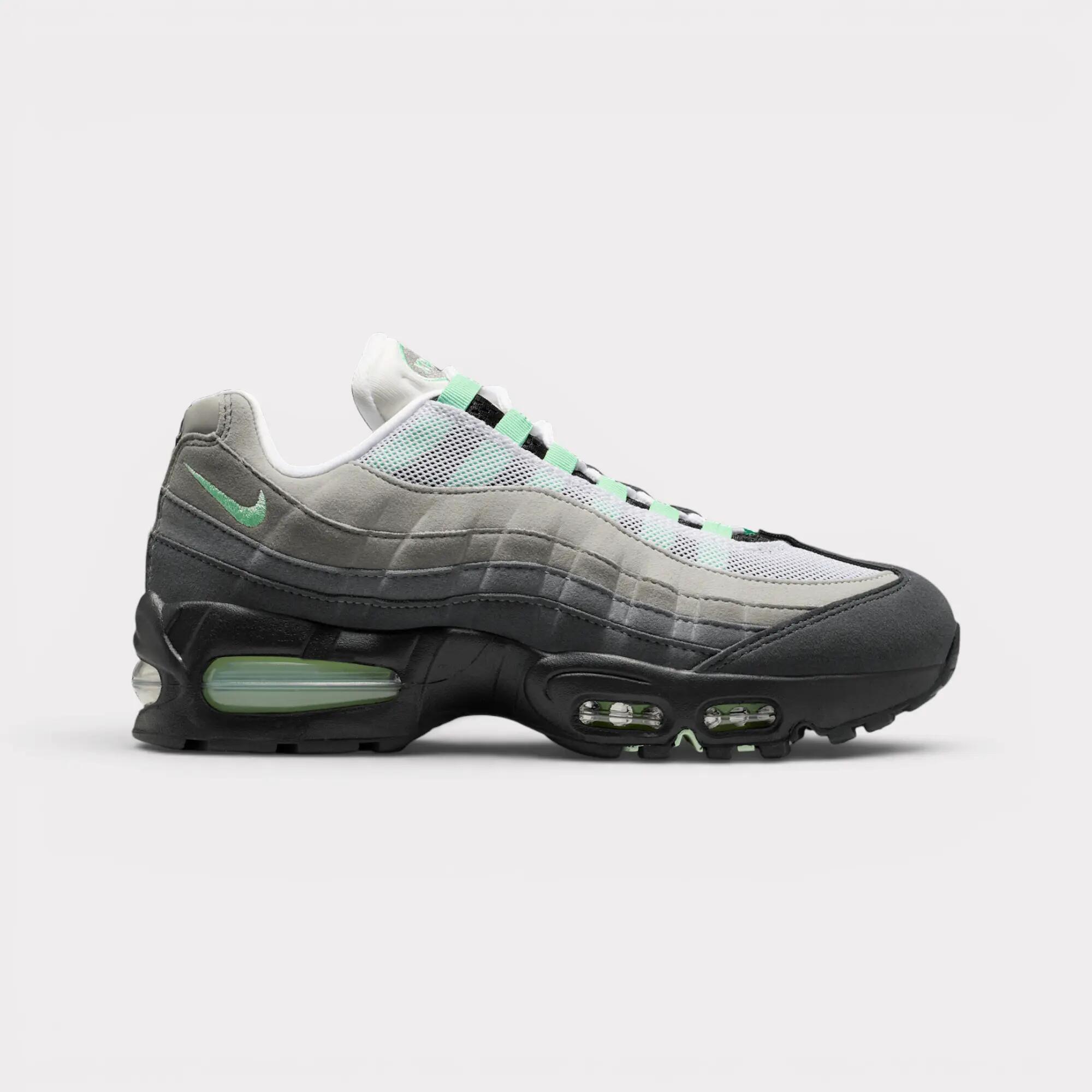 NIKE picture