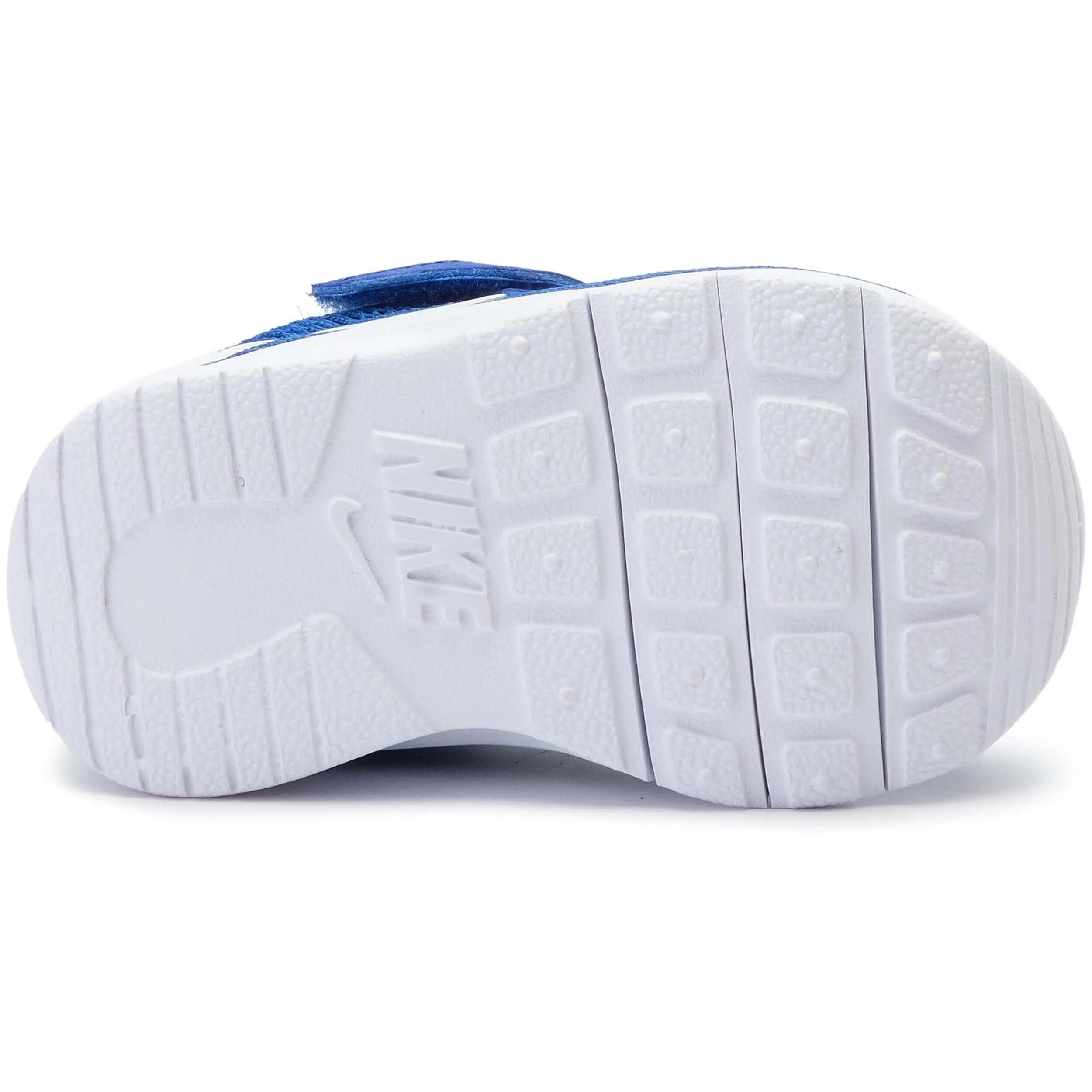 Scarpe Nike modello Tanjun per bebè 4/5