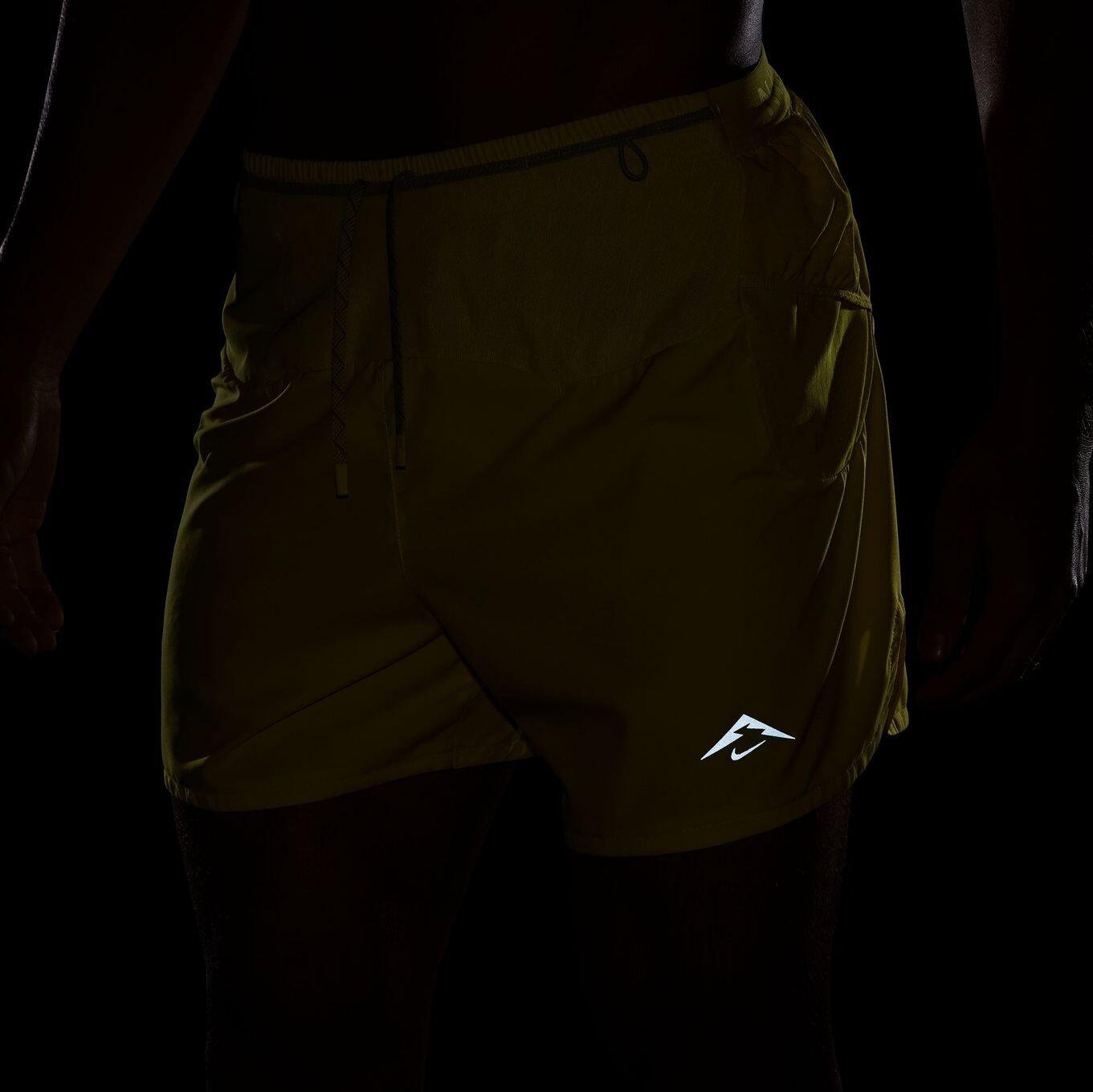 Pantalón Corto Nike Dri-Fit ADV Second Sunrise 5in Amarillo, Hombre 5/5