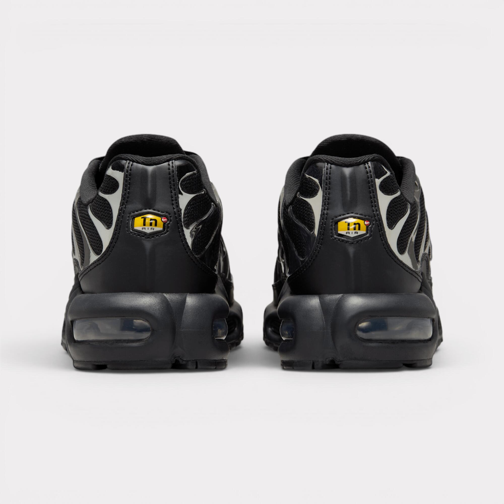 Nike Air Max Plus - Black Chrome (W) 4/7
