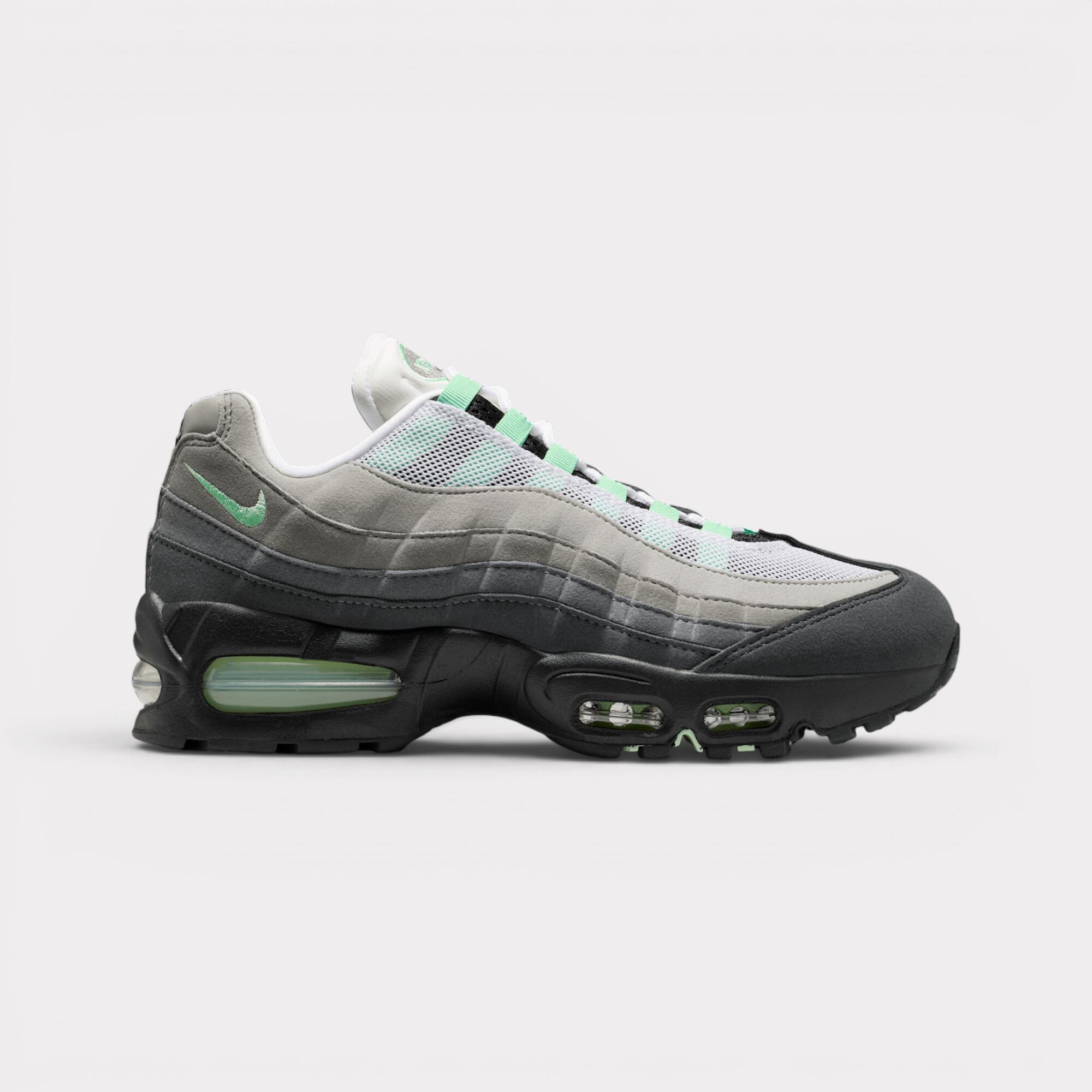 NIKE picture
