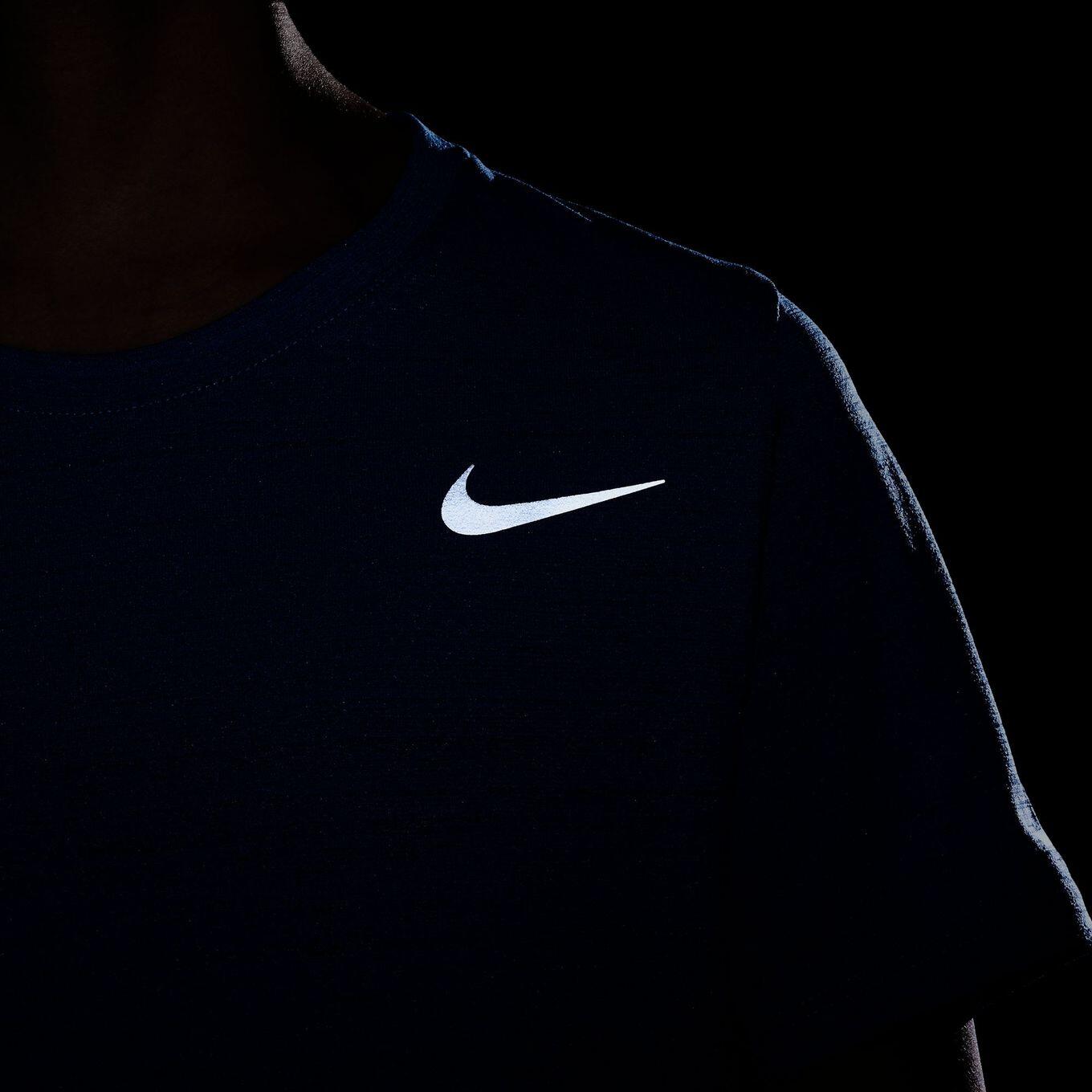 Maillot de manga corta Nike Dri-Fit Miler Azul Niño 6/6