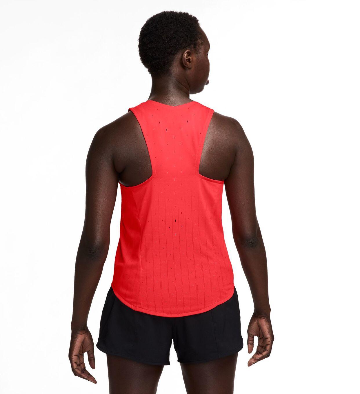 Nike AeroSwift Tanktop Rot Damen 2/3