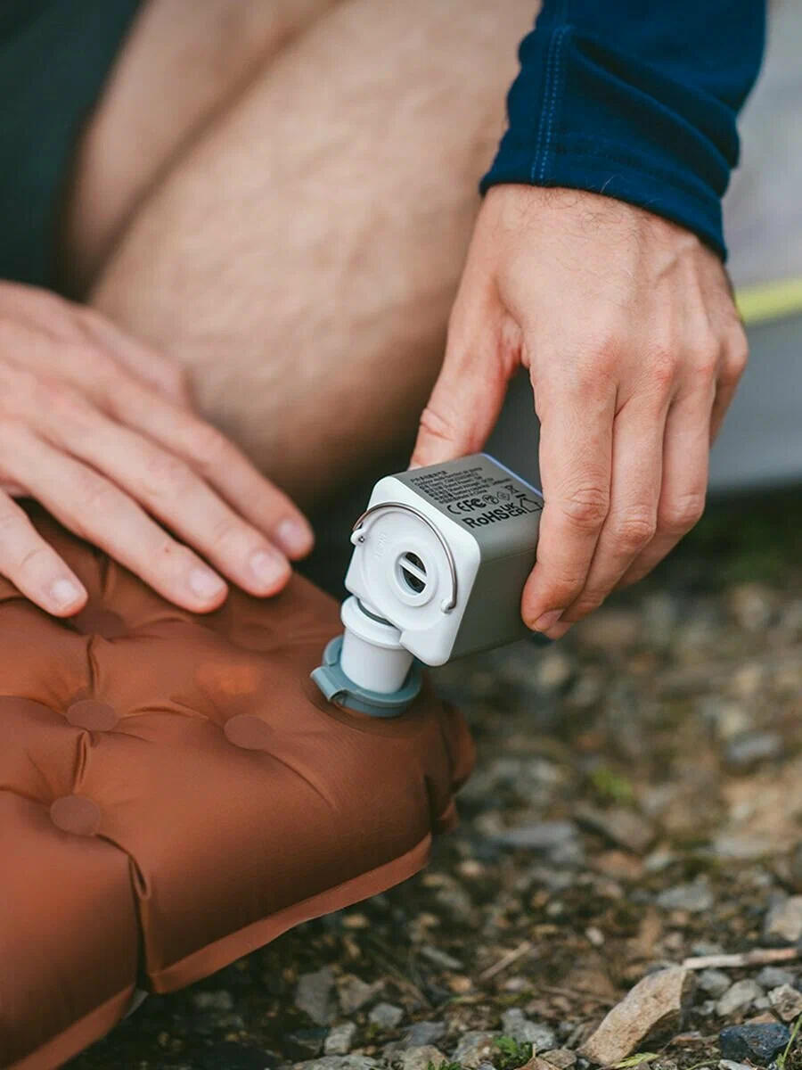 Naturehike Mini-Luftpumpe - USB-C. LED-Licht 3/3