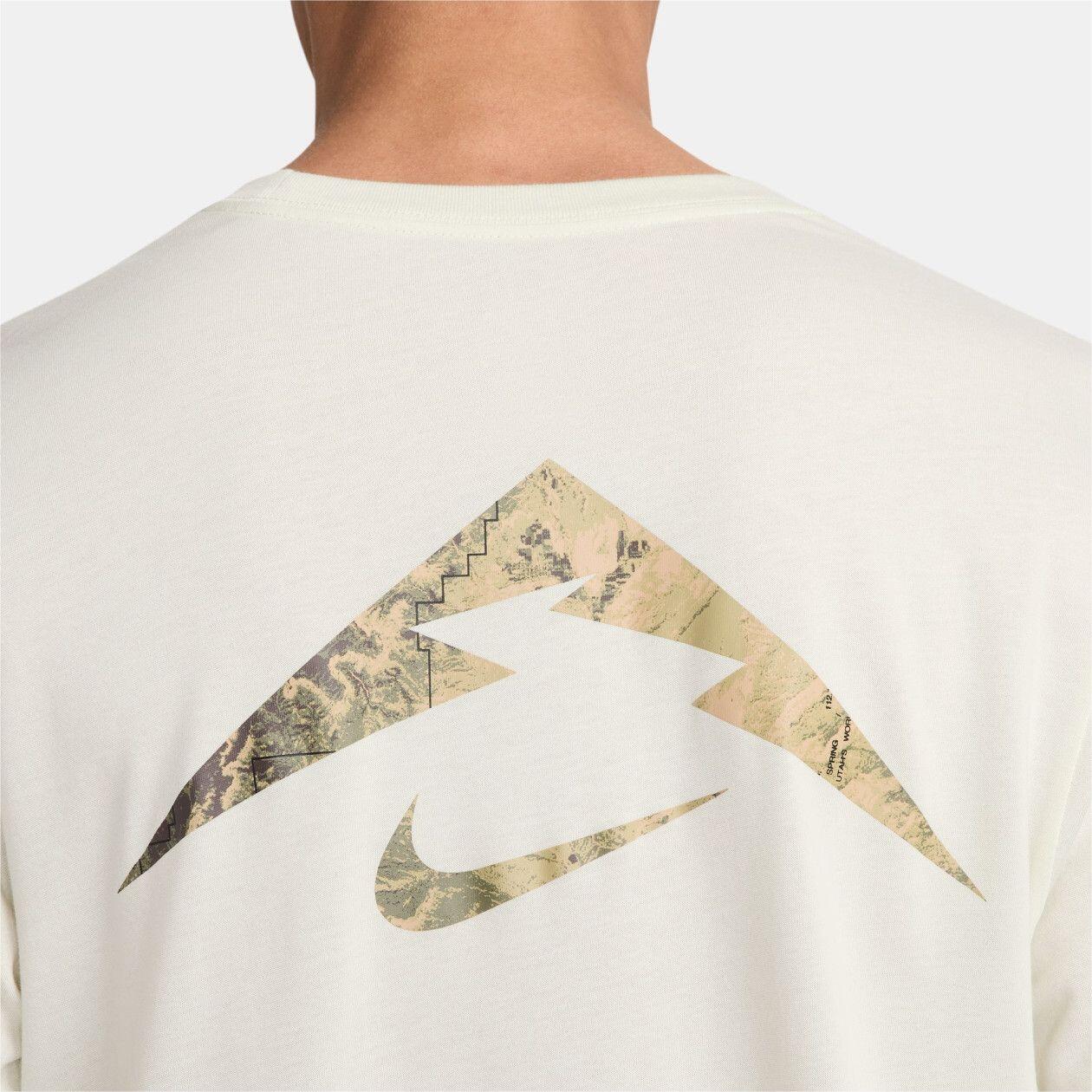 T-Shirt Manches Courtes Nike Dri-Fit Trail Beige Homme 3/4