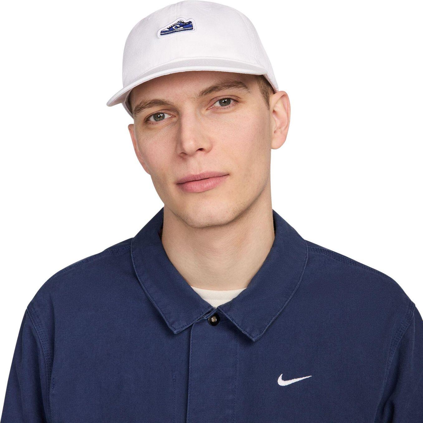 NIKE picture