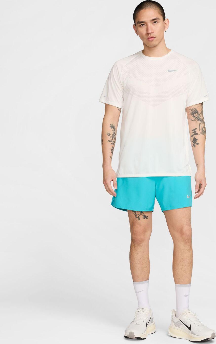 Maglia a maniche corte Nike Stride Beige Uomo 6/7