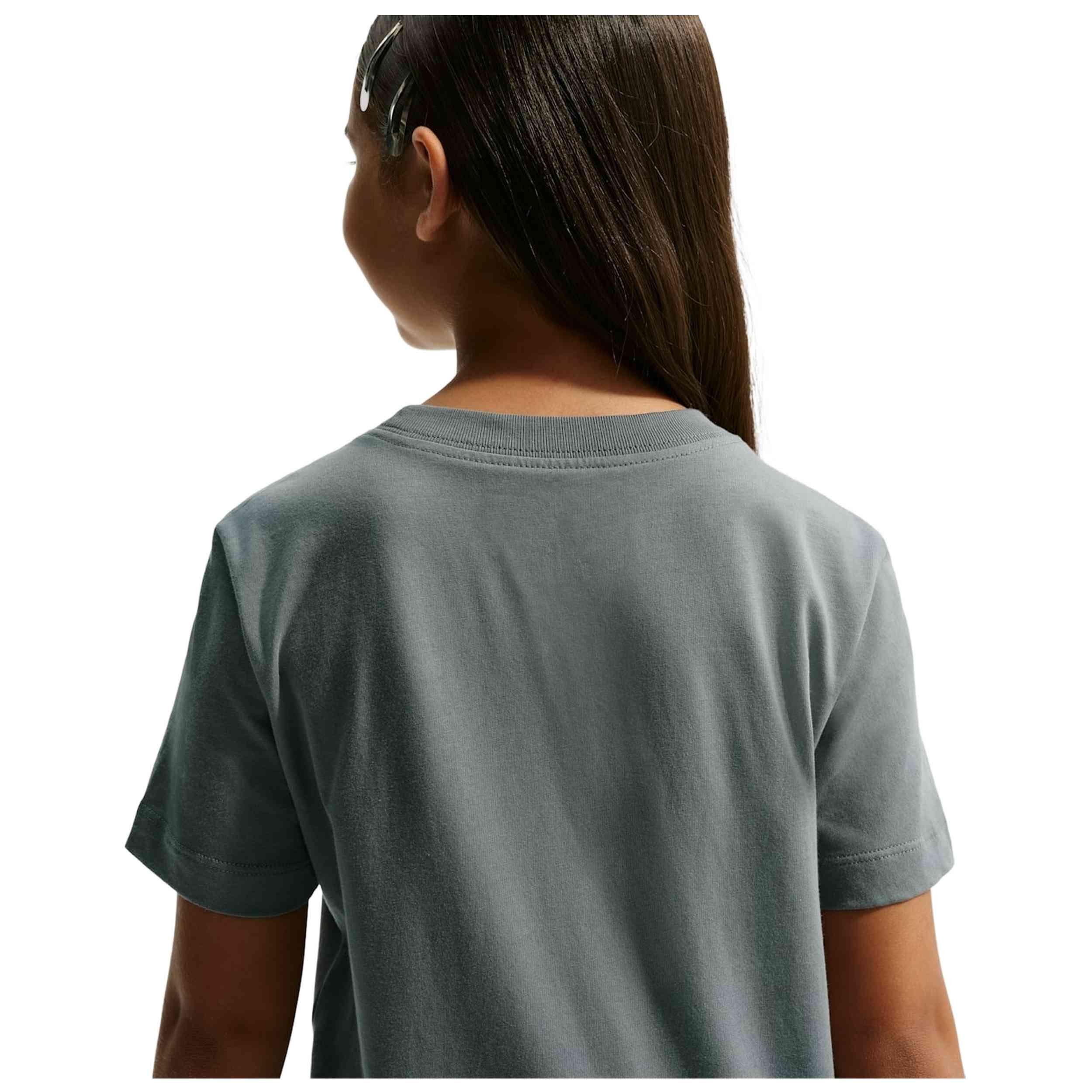 T-shirt Nike modèle Nike Sportswear pour unisexe enfants 4/5