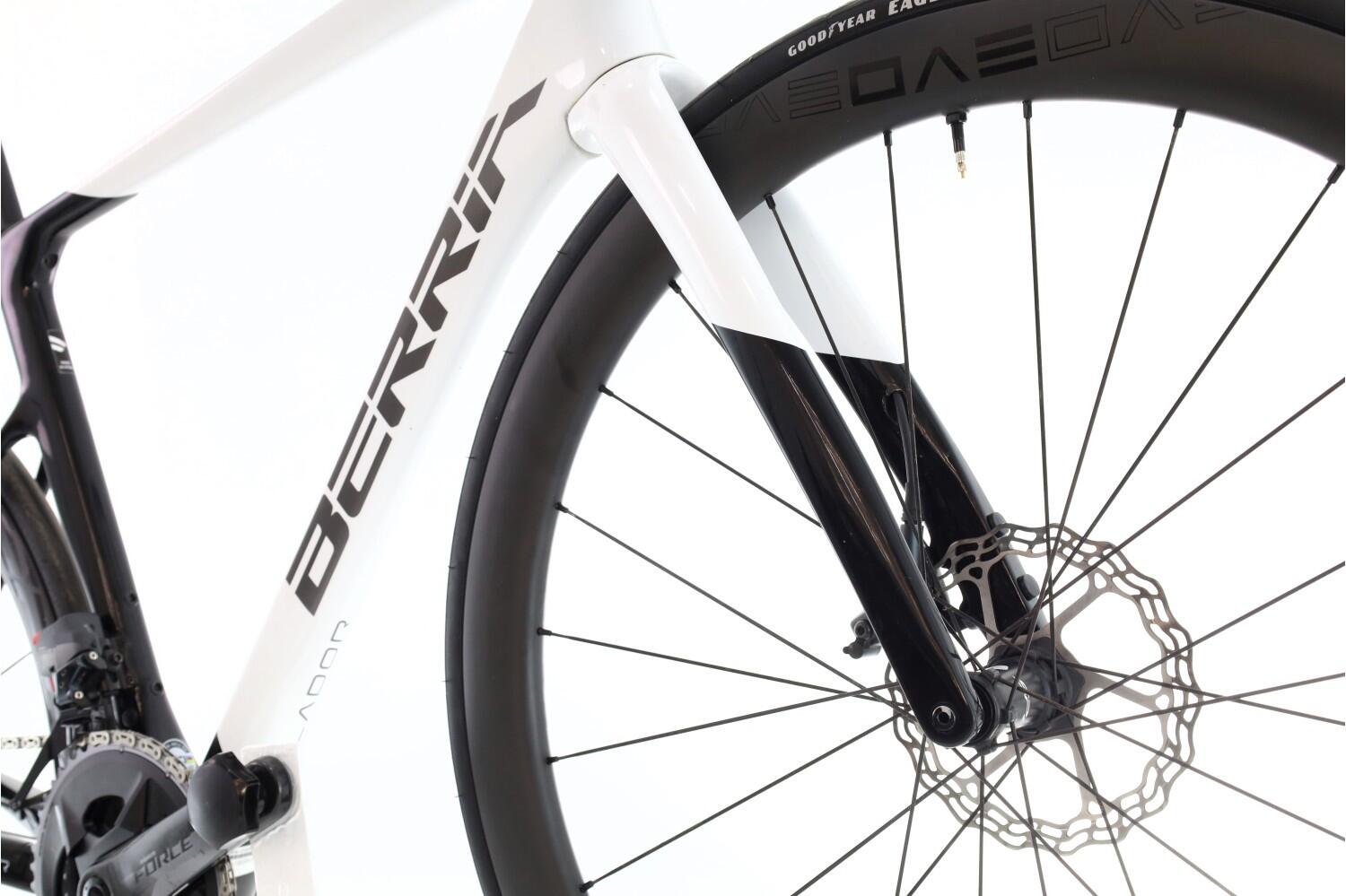 Vélo de route reconditionné ·  Belador AXS 12V · Très bon état 5/8