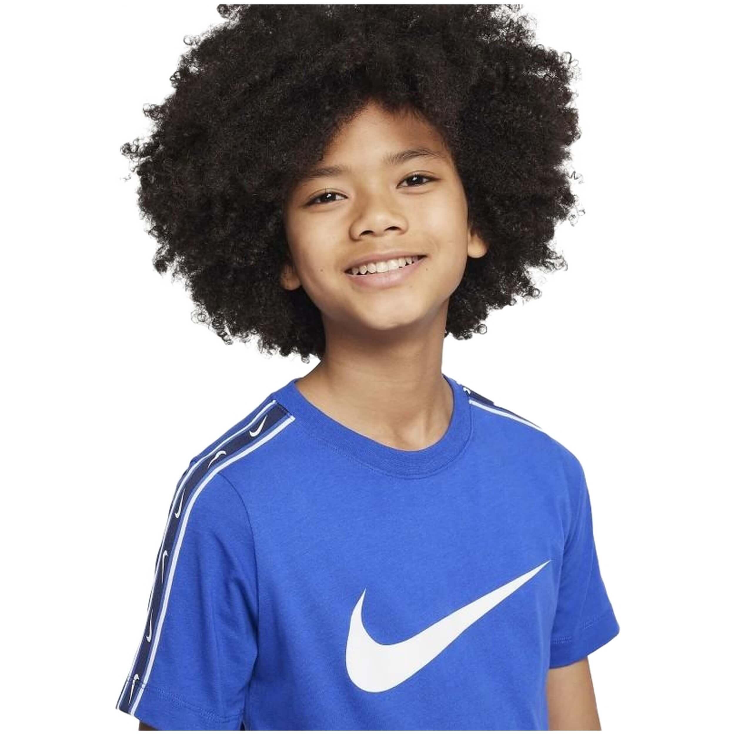 Camiseta de manga corta Nike modelo DZ5628-480 para niños 3/3
