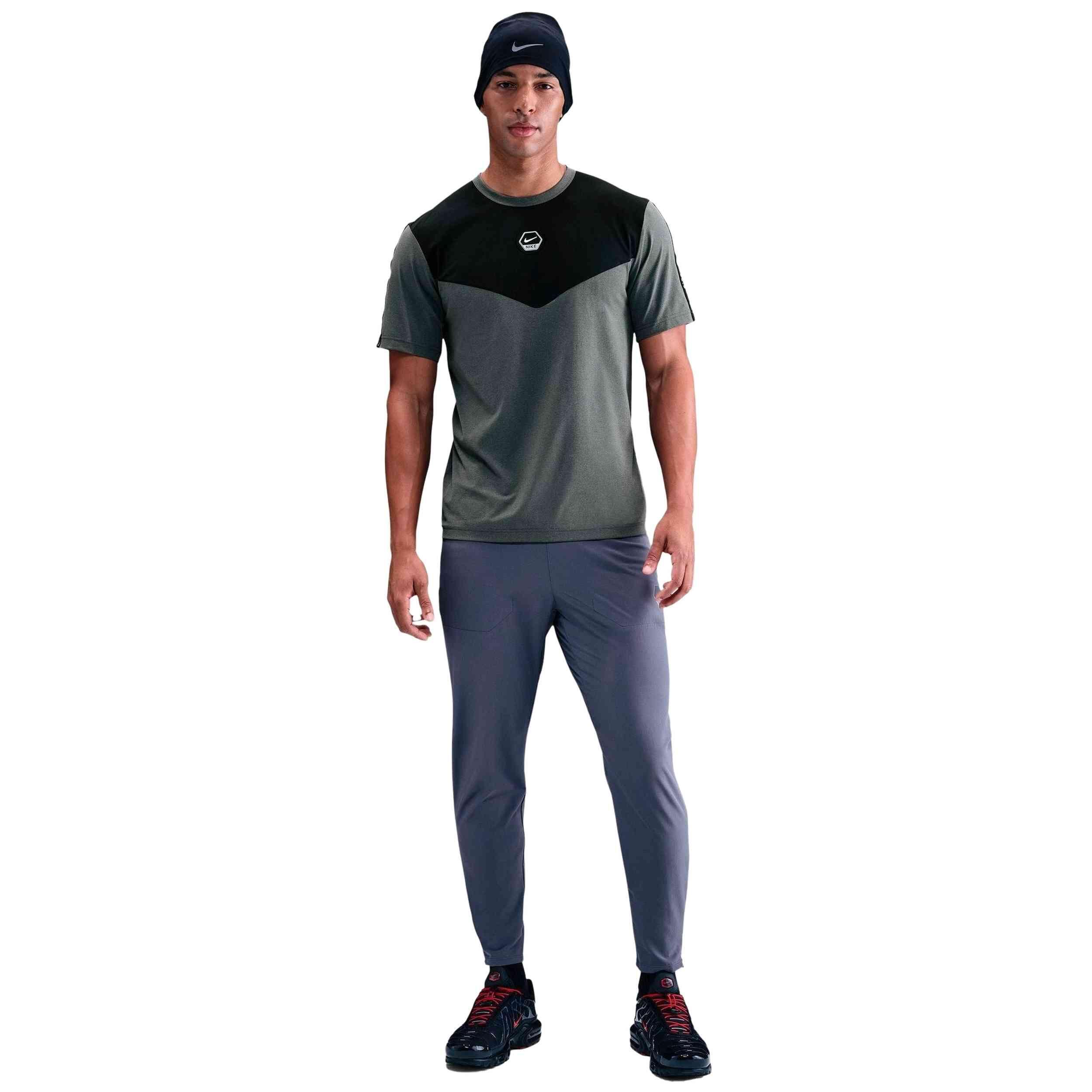 Camiseta de manga corta Nike modelo Nike Sportswear para hombre 2/5