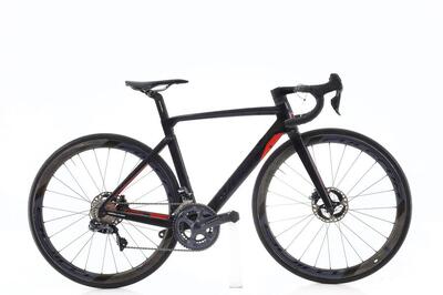 Tweedehands racefiets · wilier cento 10 air di2 11v · zeer goede toestand
