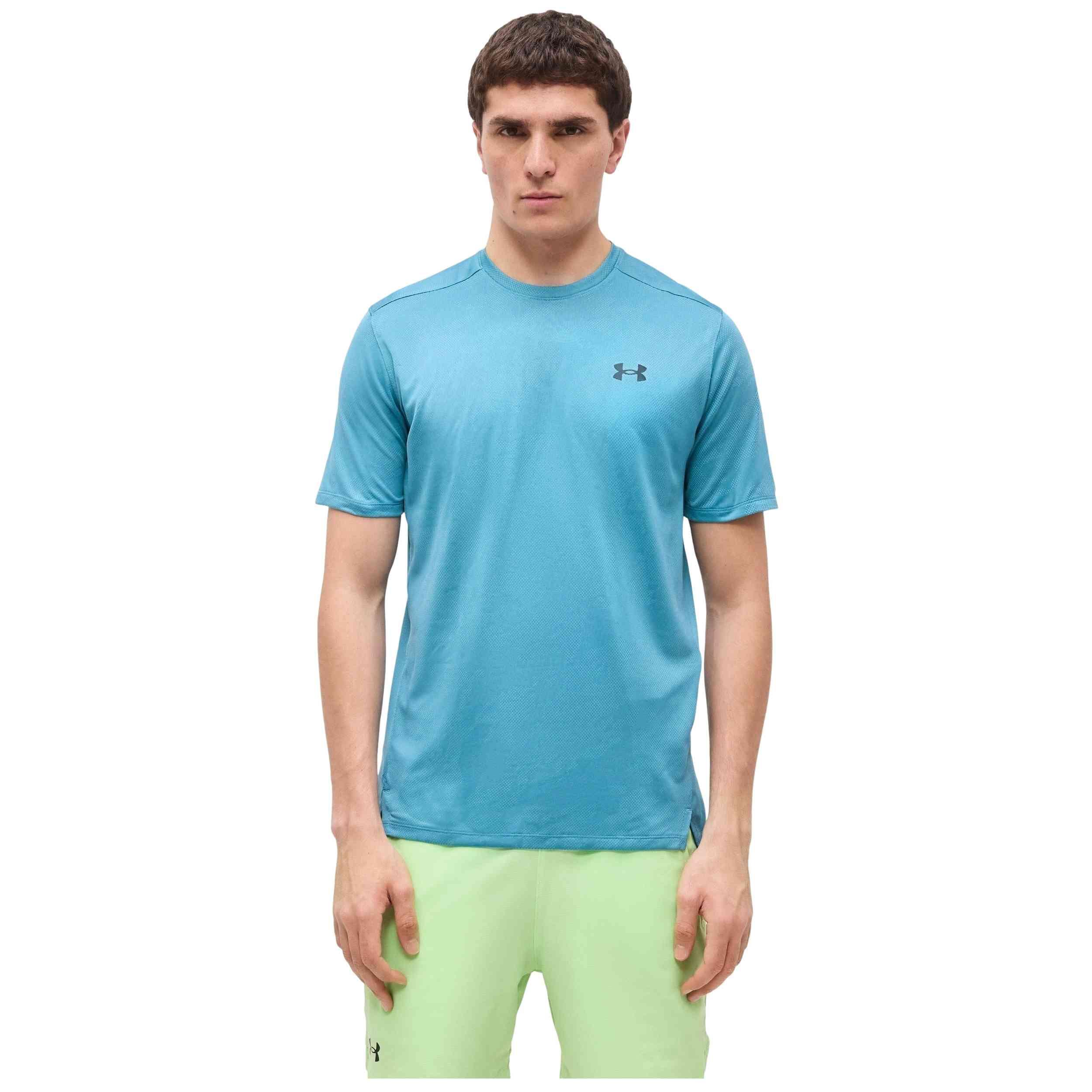 UNDER ARMOUR picture