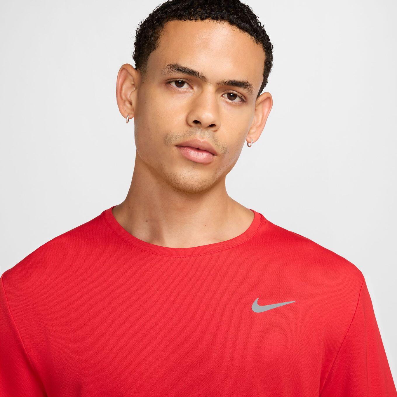 Maglia a maniche corte Nike Dri-Fit UV Miler Red Uomo 3/6