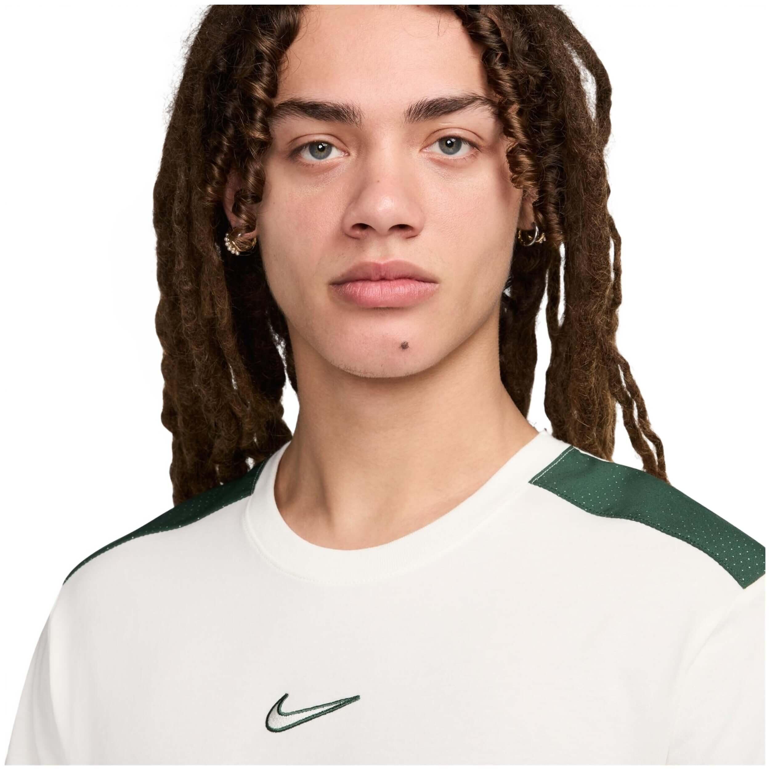 Camiseta de manga corta Nike modelo FQ8821-133 para hombre 5/5