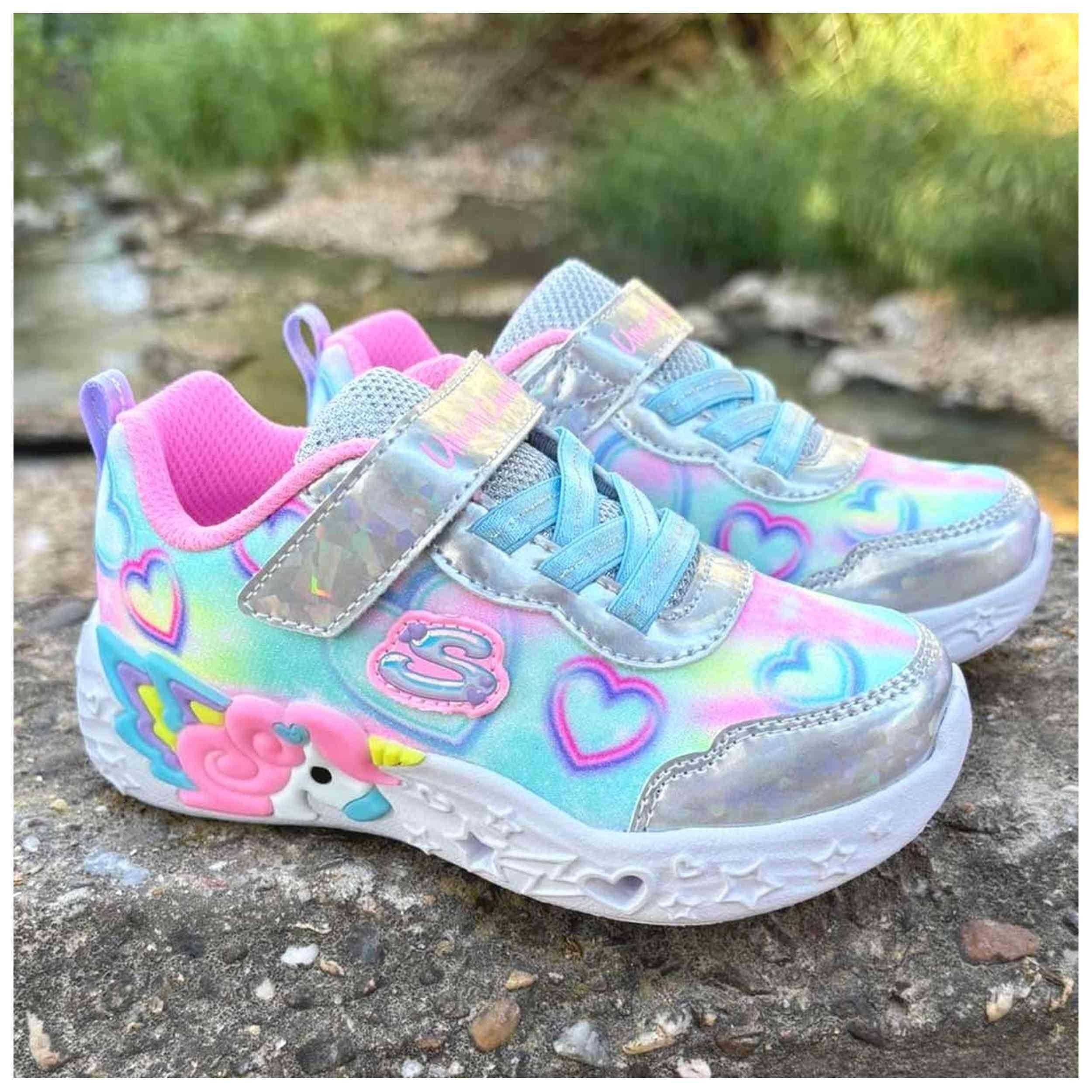 SKECHERS picture
