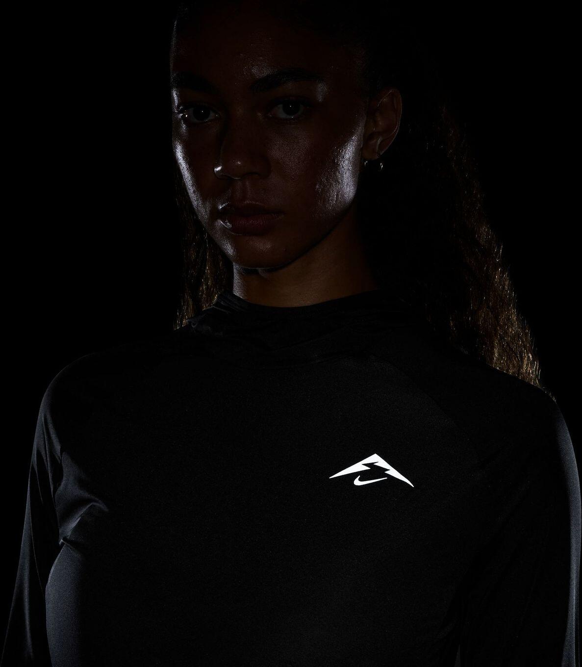Nike Dri-Fit Trail Hoody Zwart Dames 4/4