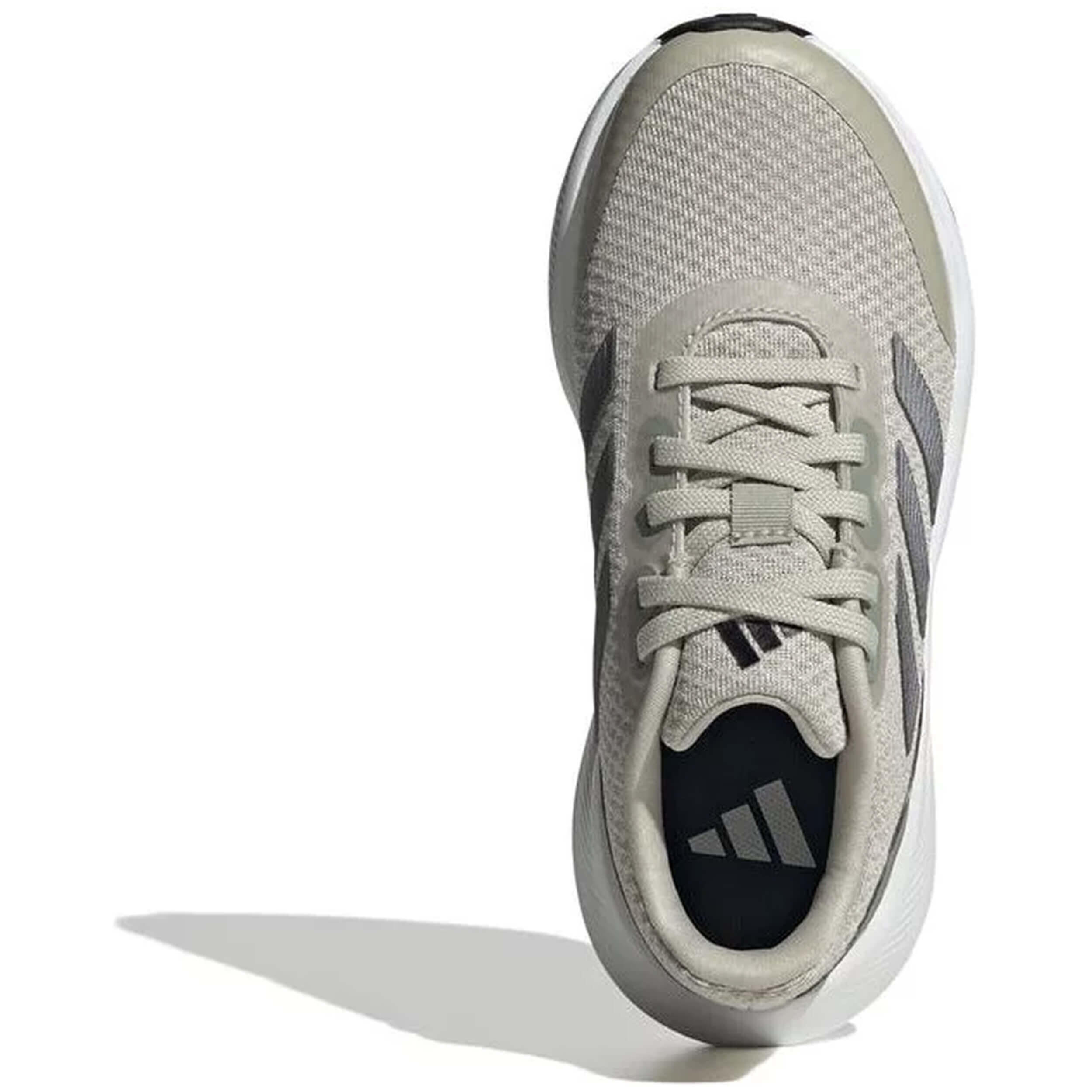 Schoen Adidas model IF8580 voor unisex jongens 4/5