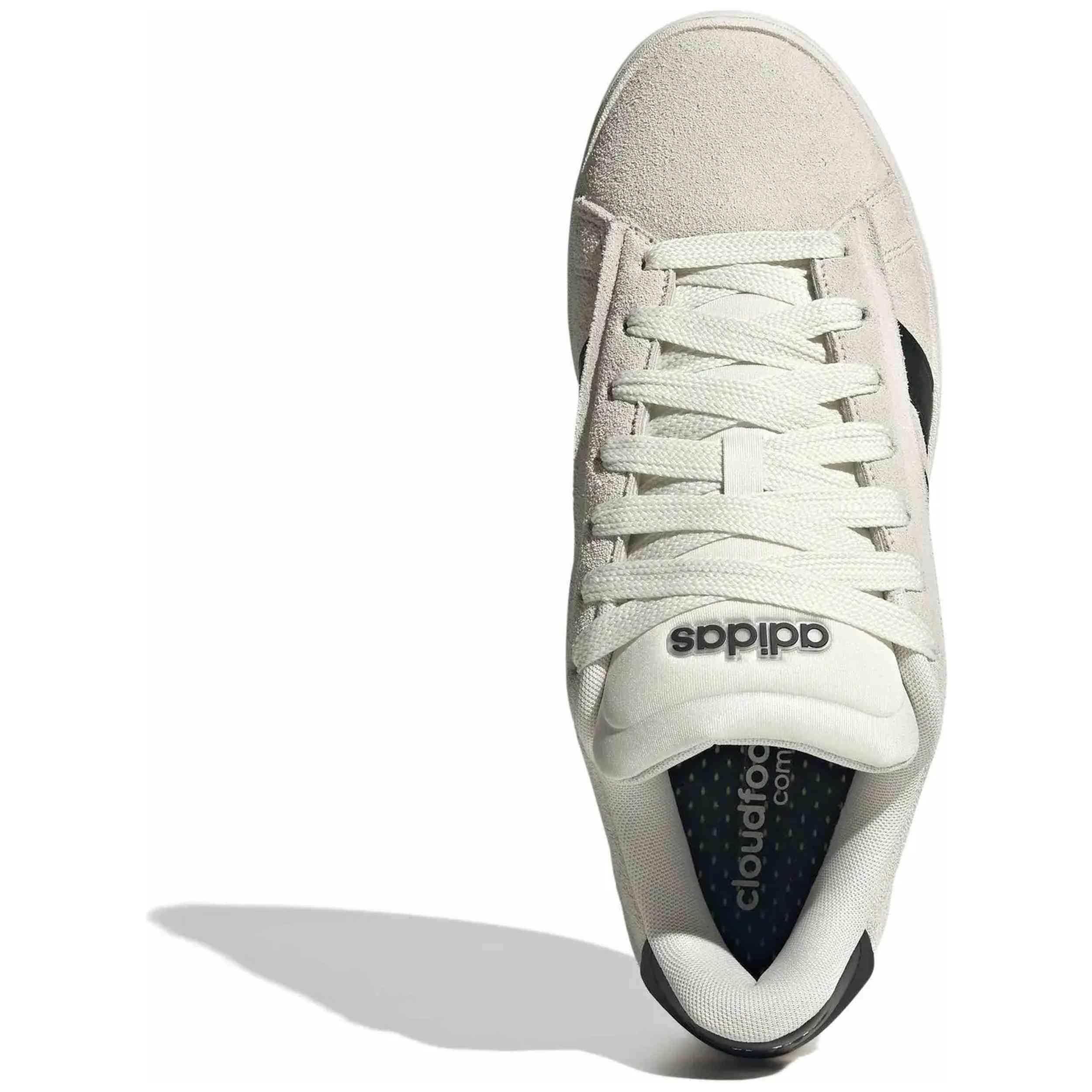 Scarpe Adidas modello GRAND COURT ALPHA 0 OWHITE/CBLACK/GUM10 per uomini 4/5