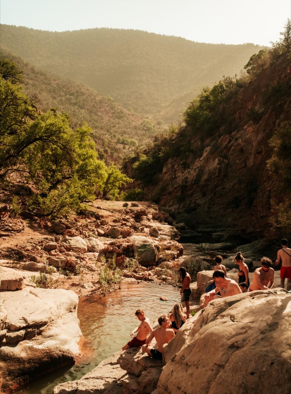 DECATHLON TRAVEL picture