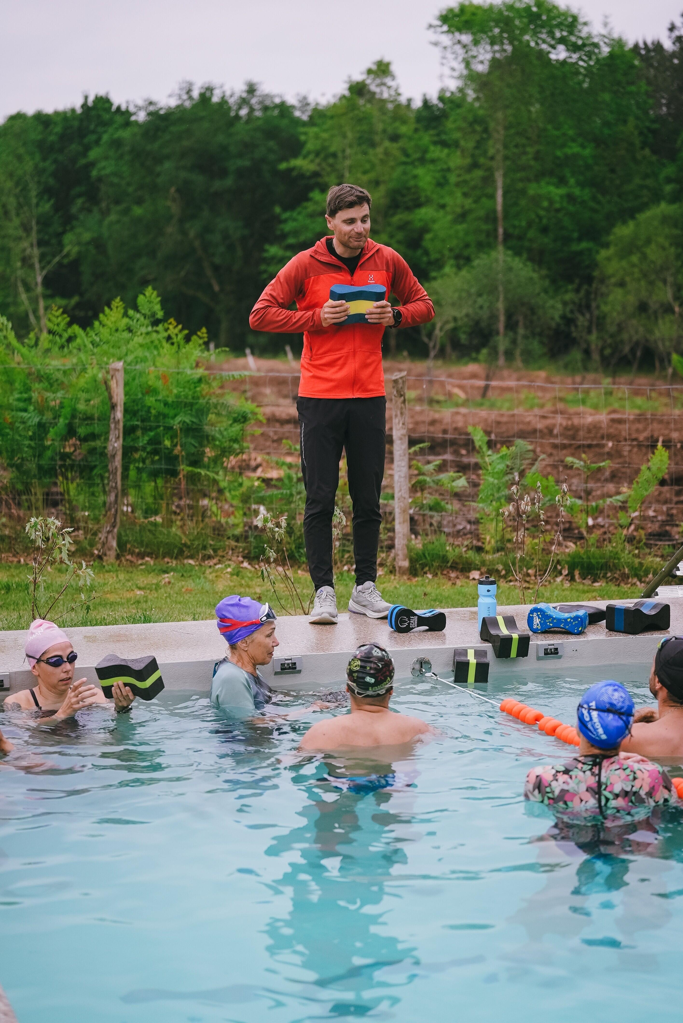 DECATHLON TRAVEL picture