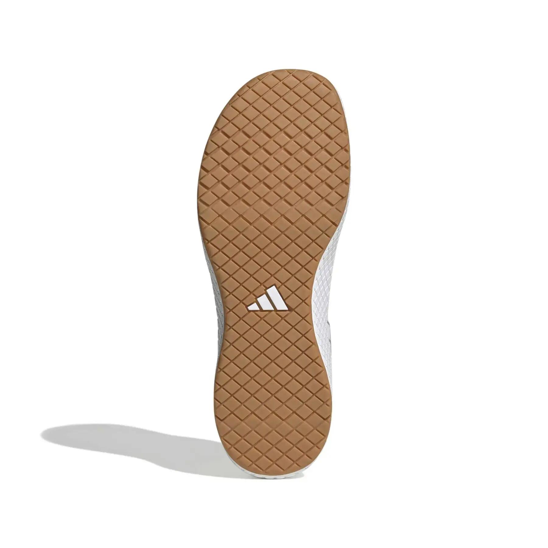 Scarpe sollevamento pesi adidas The Total 2 7/7