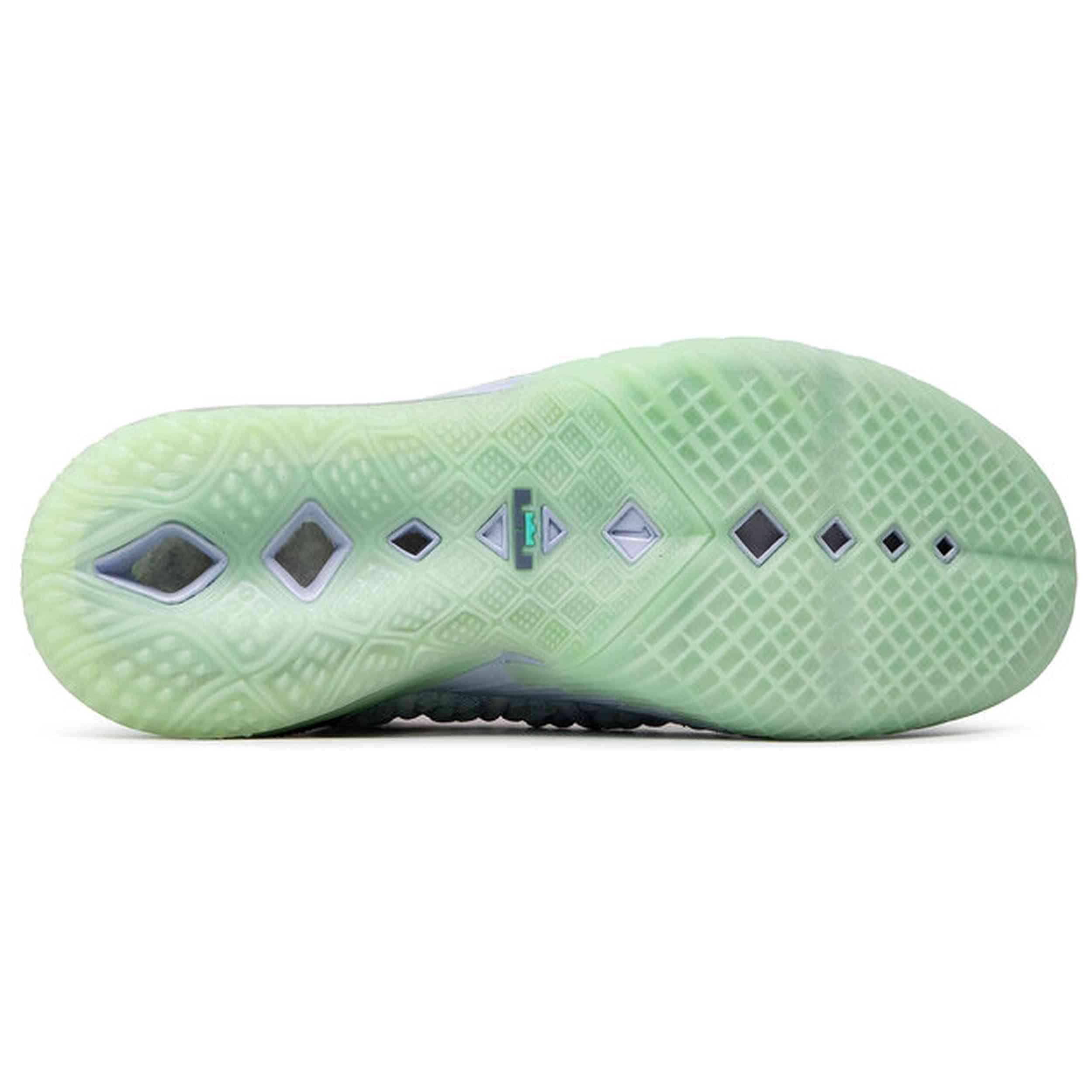 Scarpe da basket Nike modello CQ9283-401 per uomini 4/5