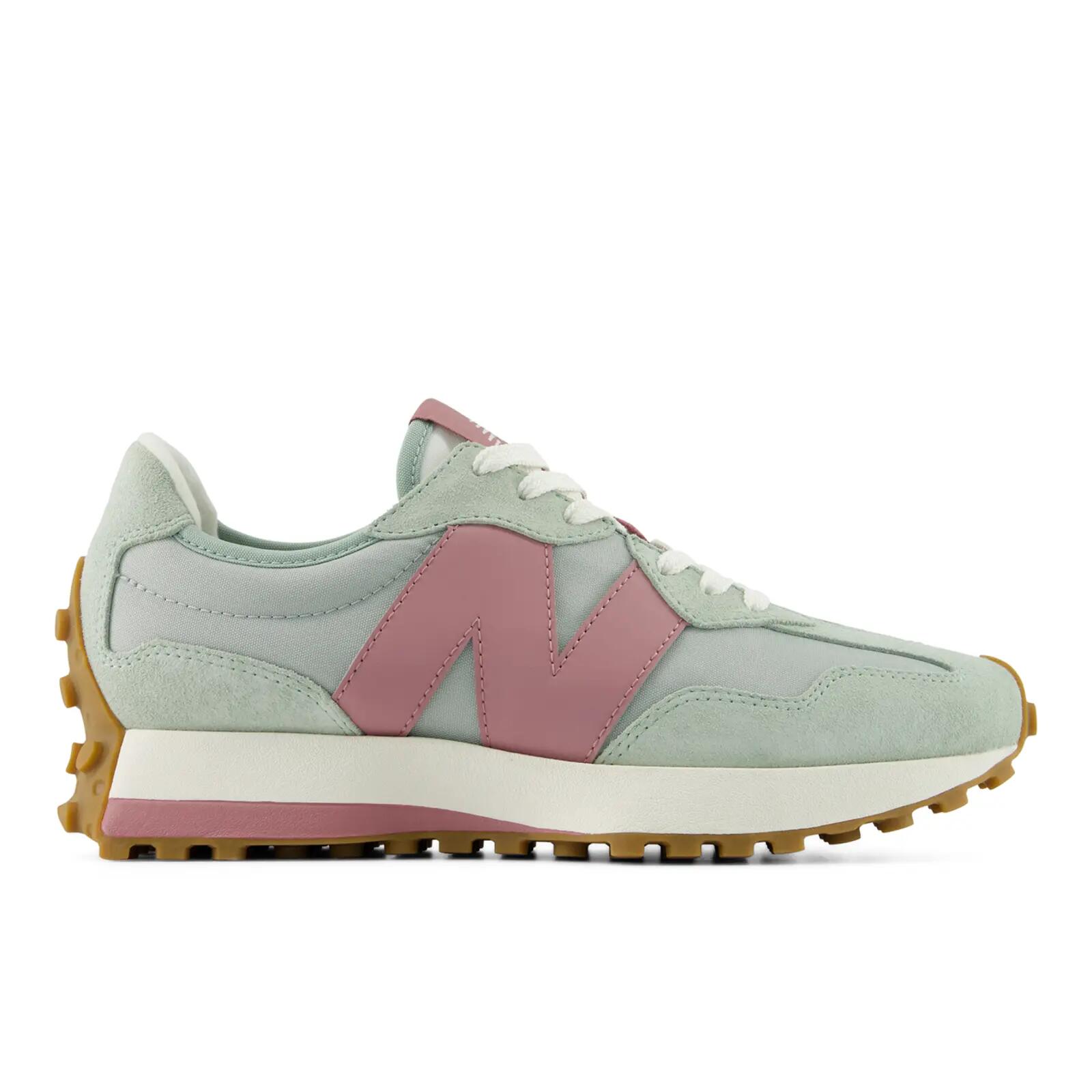 NEW BALANCE picture