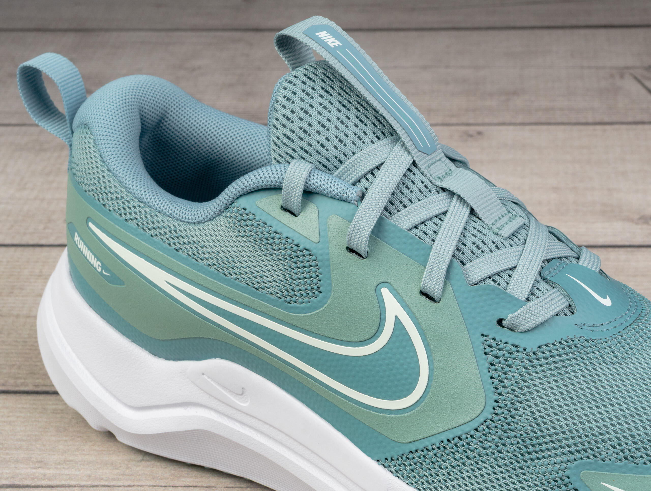 Buty damskie sportowe treningowe do biegania Nike COSMIC RUNNER 6/6