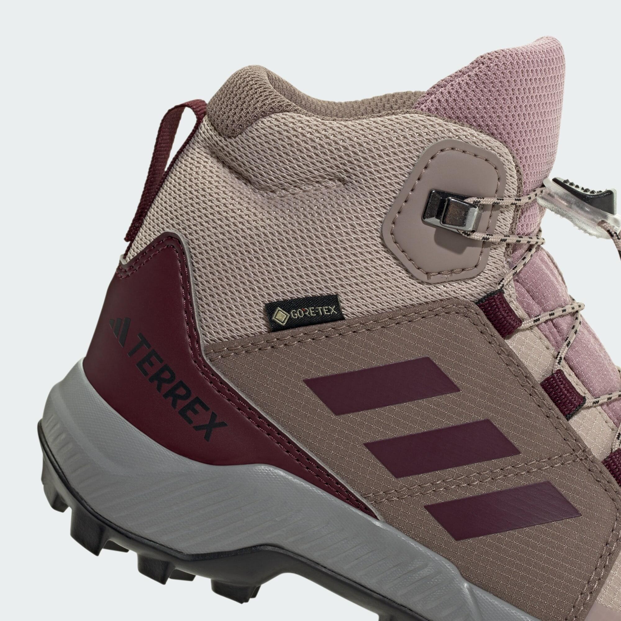 Terrex Mid GORE-TEX Hiking Shoes 6/7