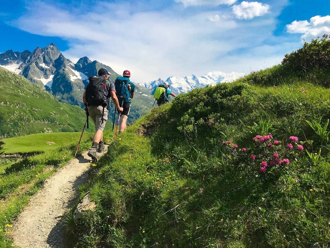 DECATHLON TRAVEL picture