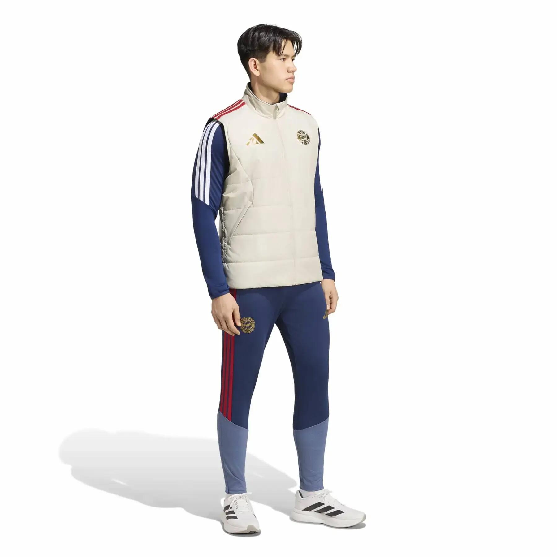 Coupe-vent Bayern Munich 2026/27 3/7