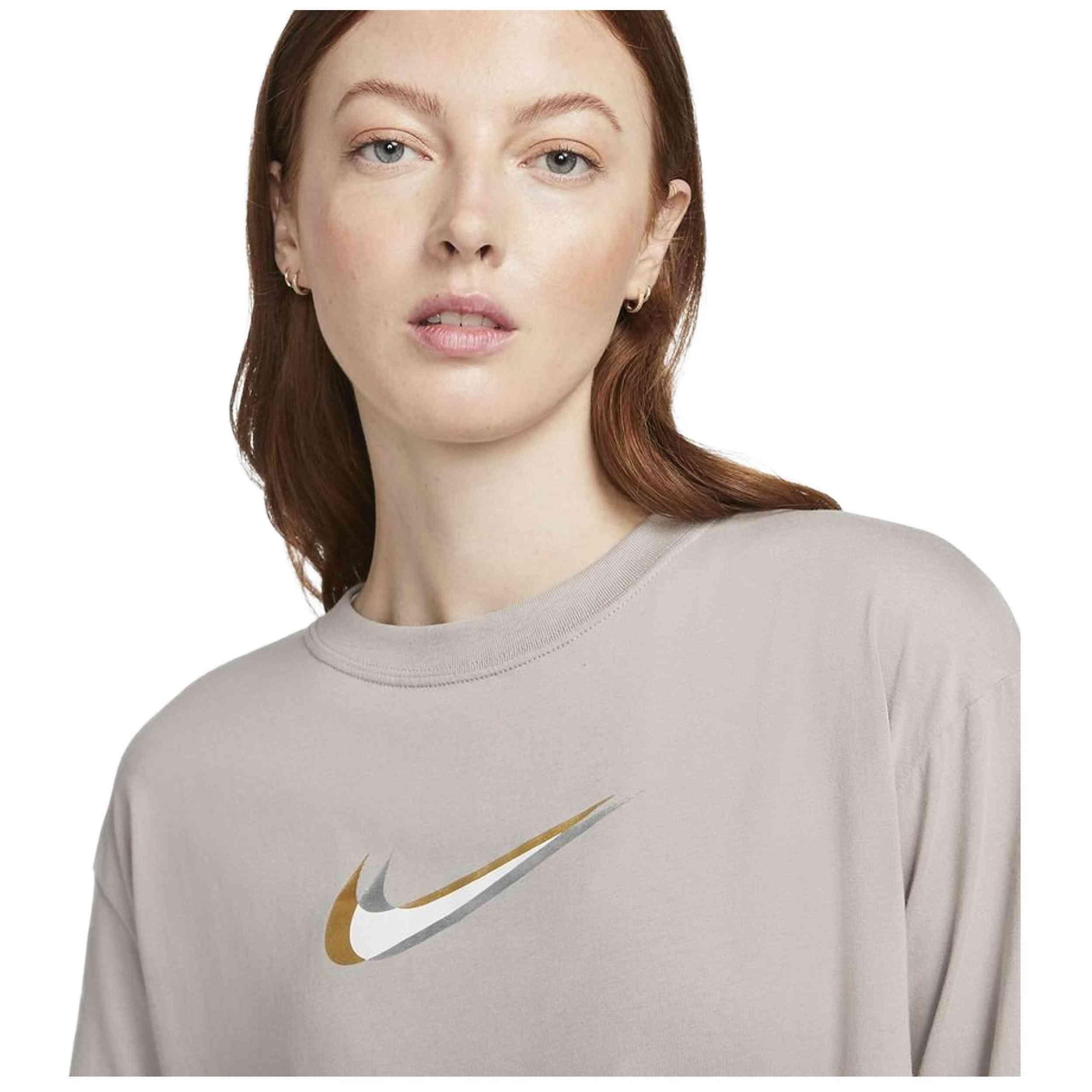 Robe t-shirt Nike modèle DO2580-033 pour femmes 3/5