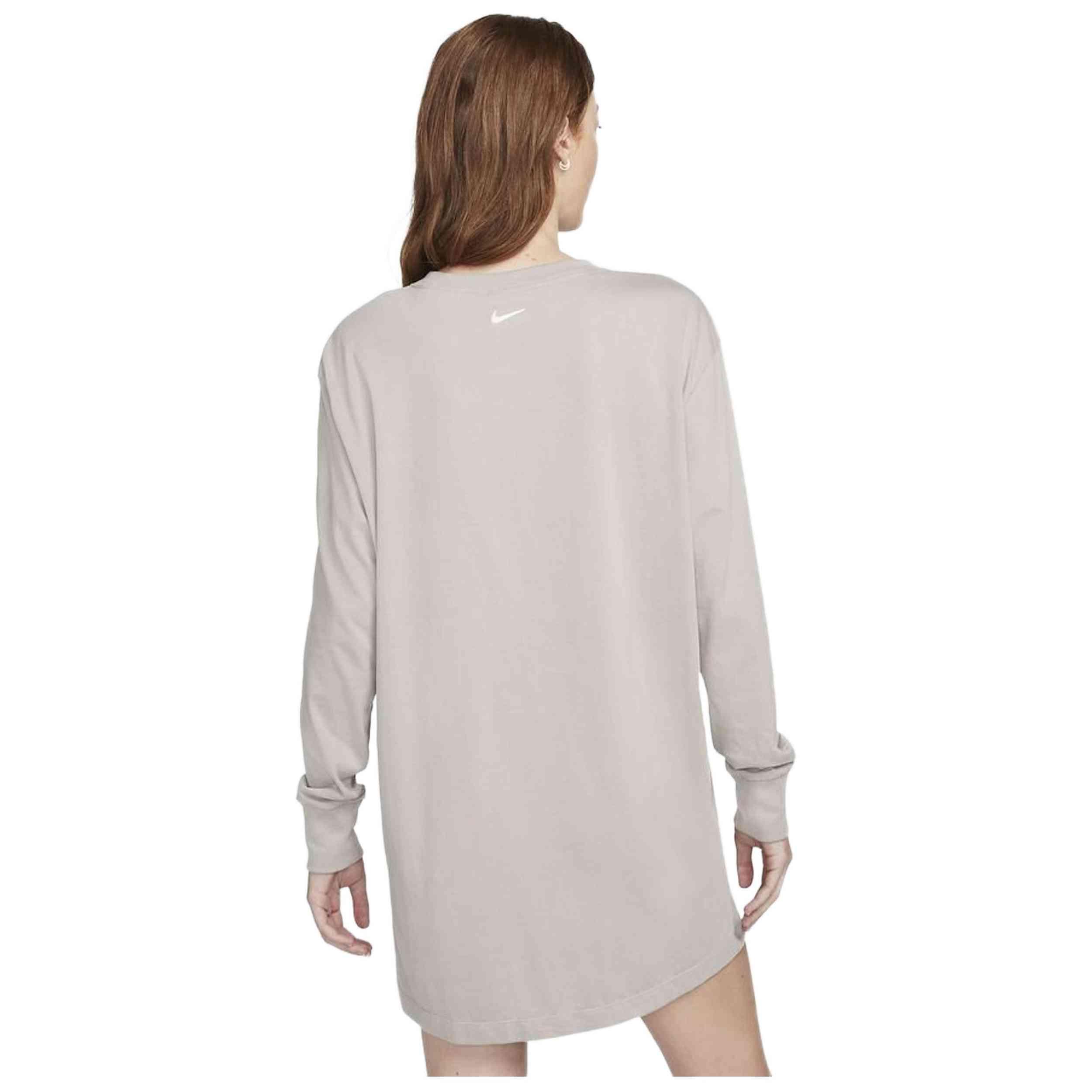 Robe t-shirt Nike modèle DO2580-033 pour femmes 2/5