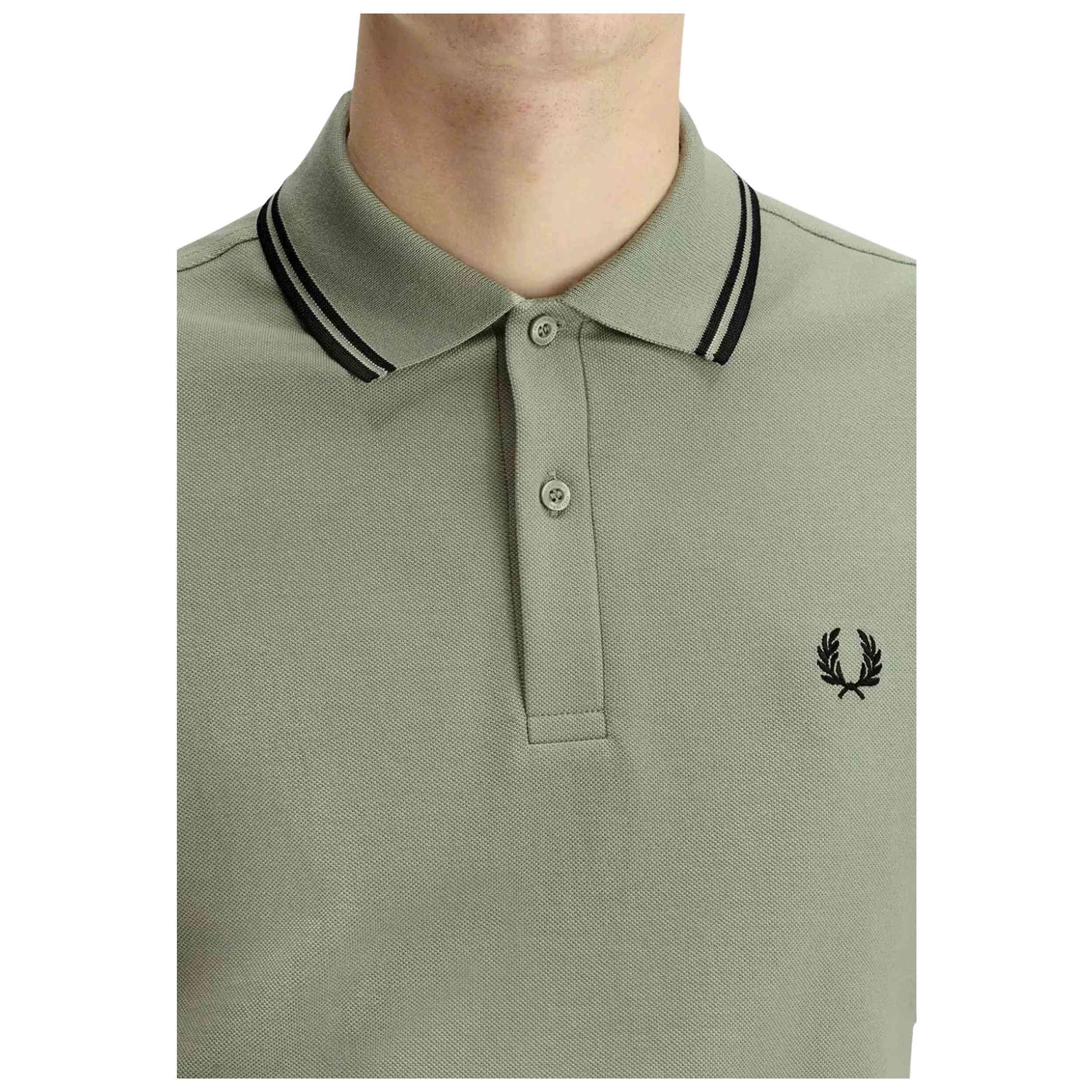 Polo a maniche corte Fred perry modello M3600 per uomini 2/2