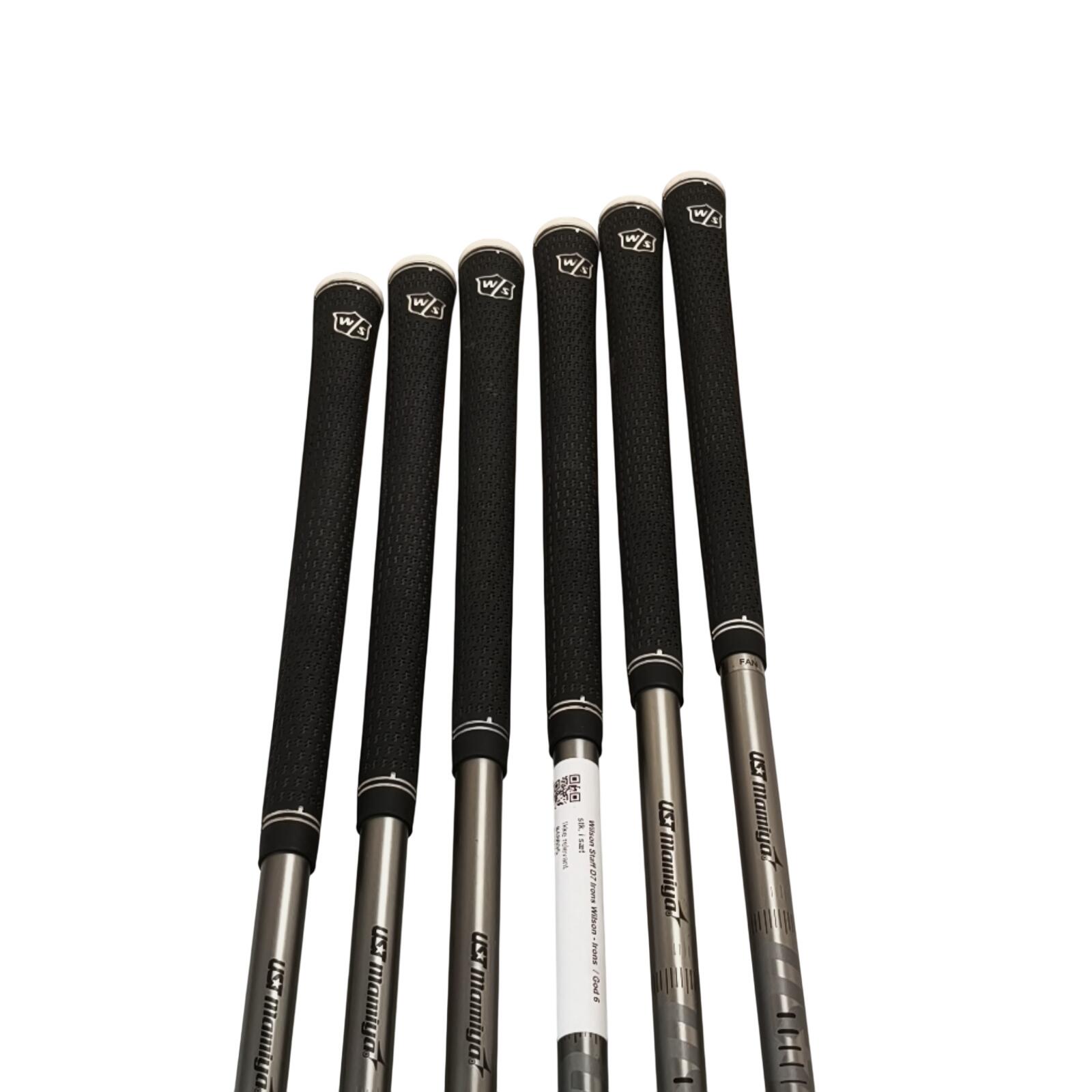 Wilson Staff D7 IJzerset / 5-PW / Flex Regular / Grafiet 5/7