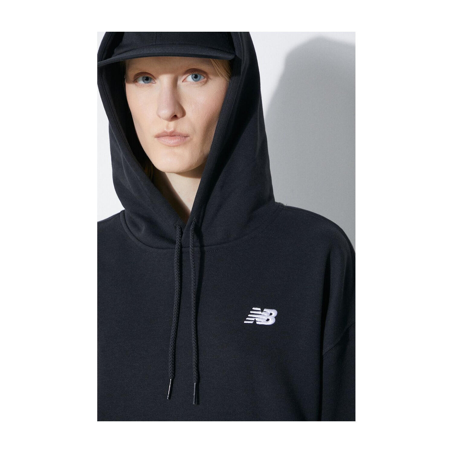 NEW BALANCE picture