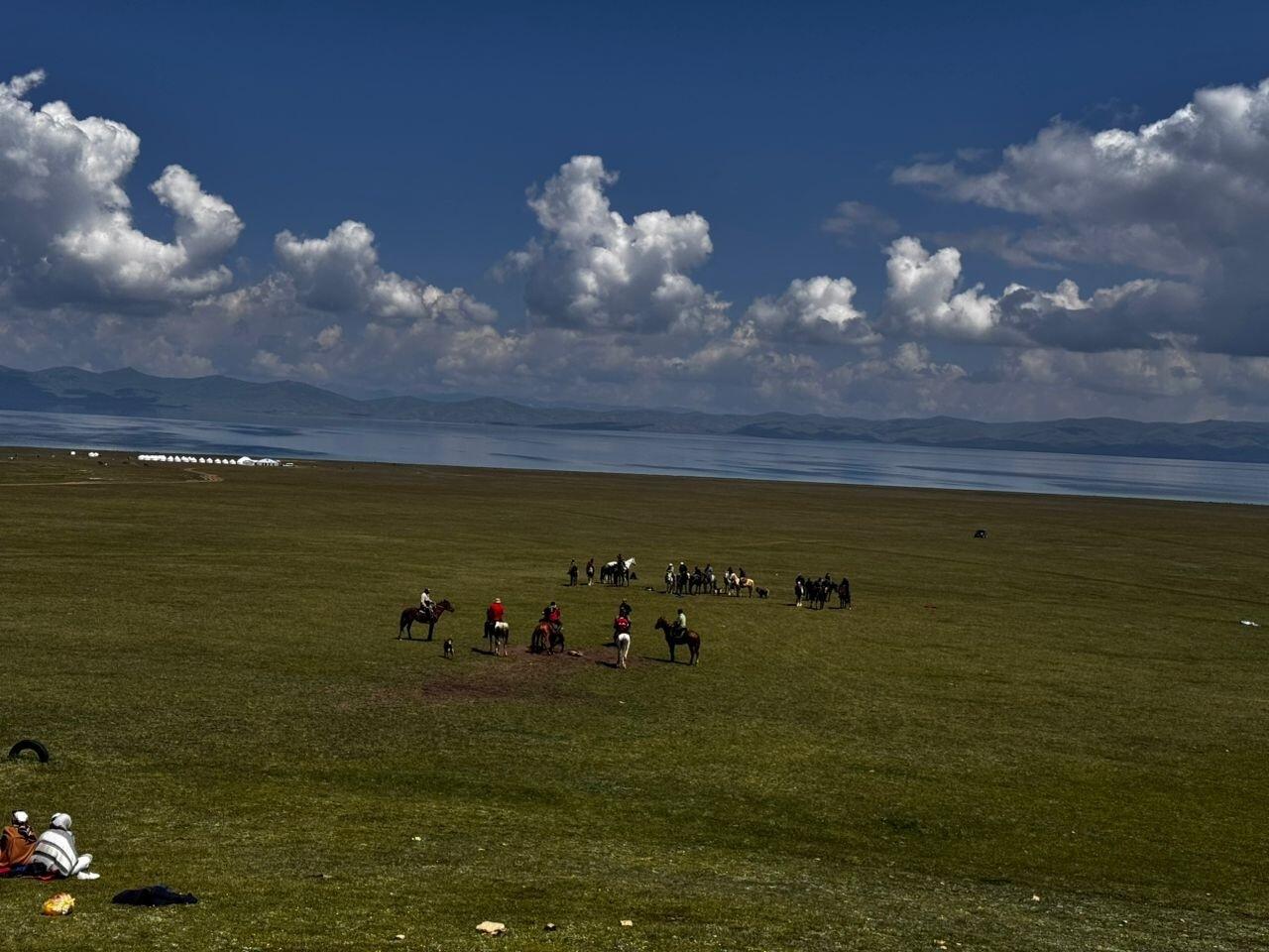 DECATHLON TRAVEL picture
