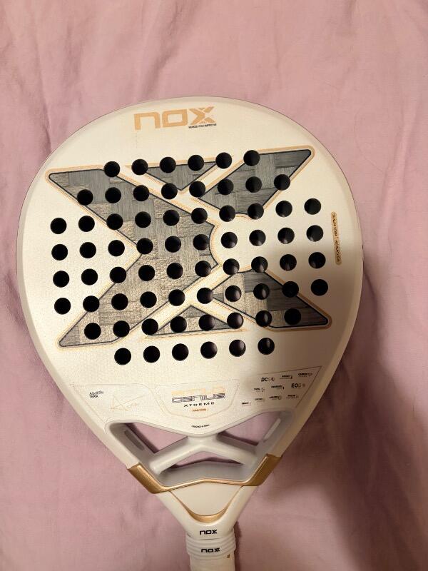 Entre Particuliers - Raquette Nox at10 Genius xtreme 12k 2026 6/7