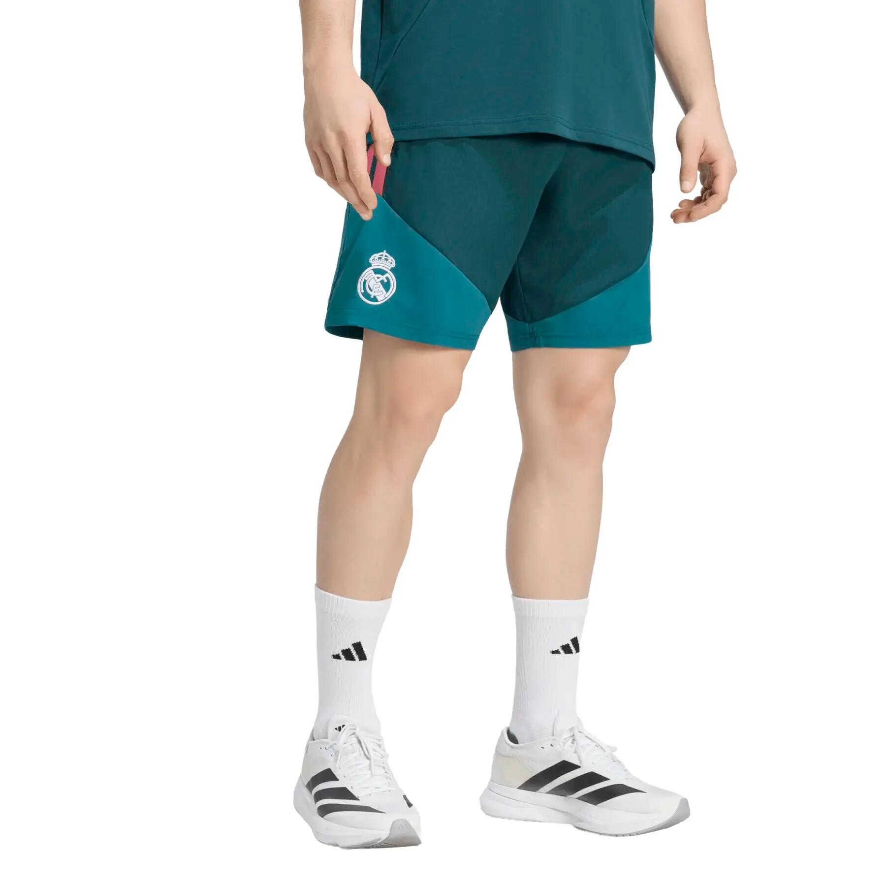 Korte Real Madrid Tiro 2026/27 2/5
