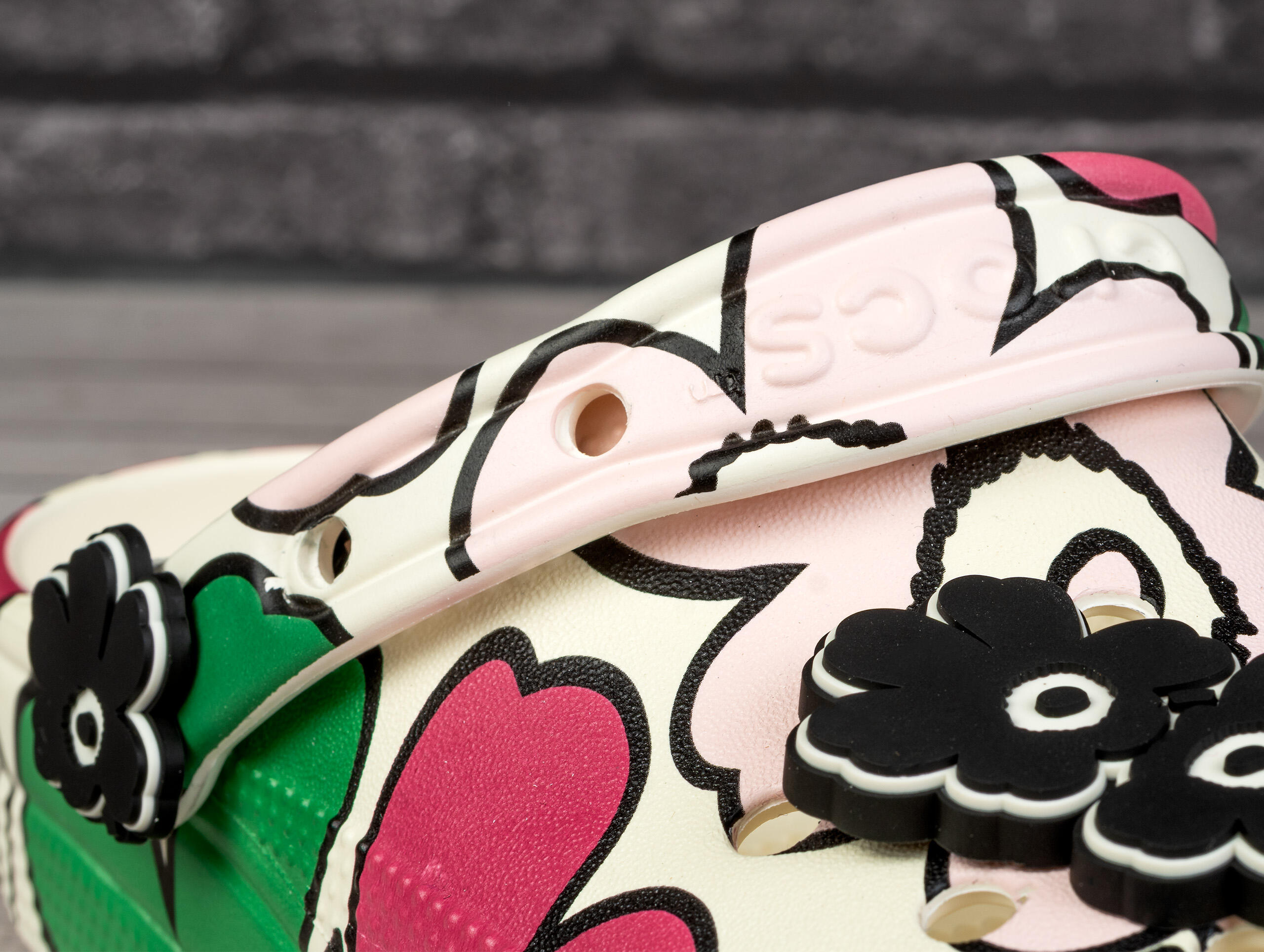 Klapki damskie sportowe  Crocs MARIMEKKO CLASSIC CLOG 7/7
