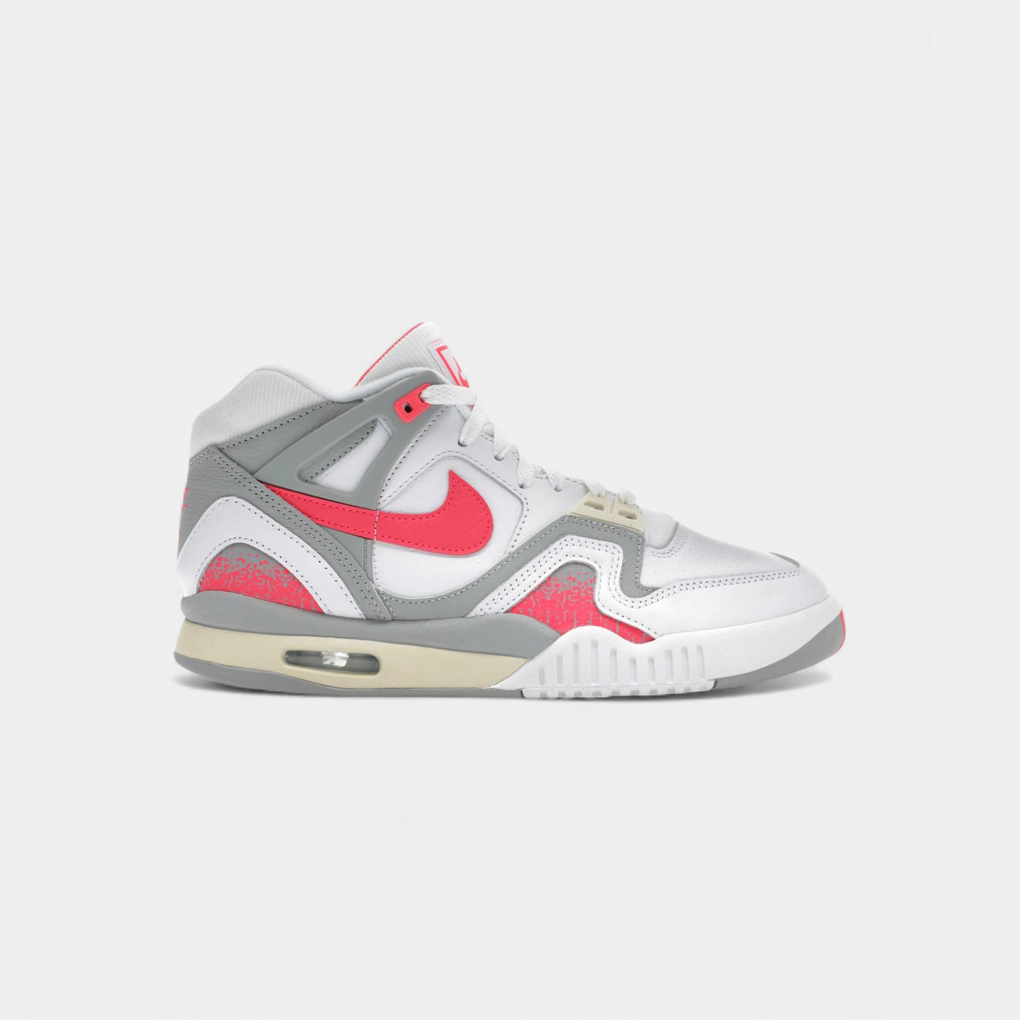 NIKE picture