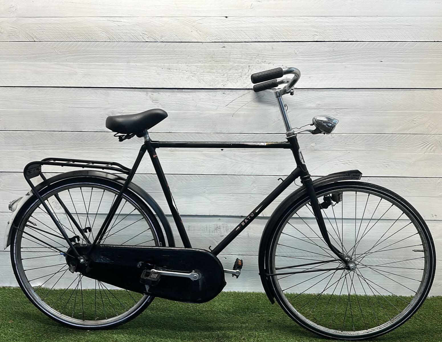 Tweedehands zwarte stadsfiets 28" - city speed, met standaard, serviced 2/3