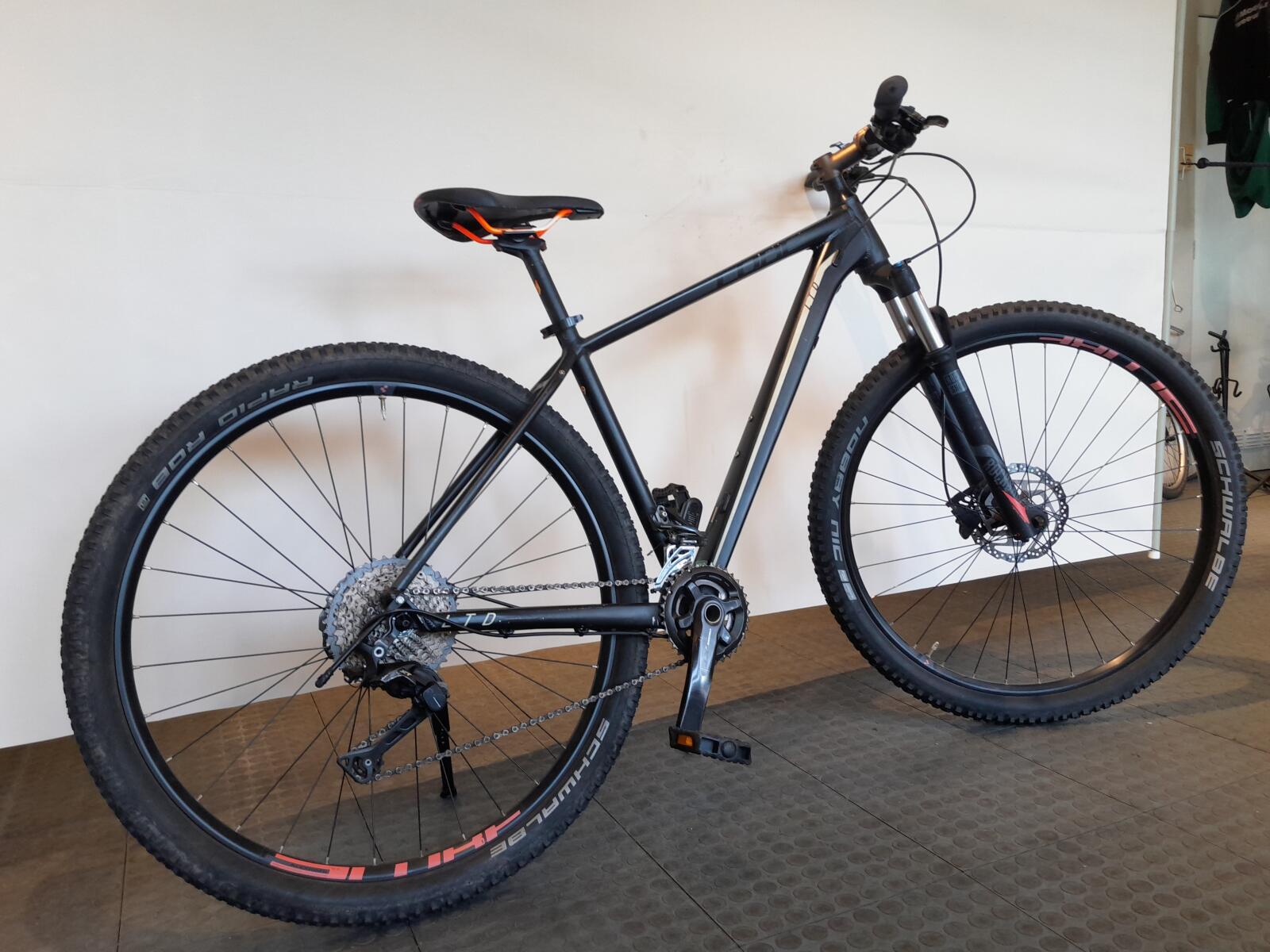 Cube LTD 29", zwart, 47 cm - 22 versnellingen 3/7
