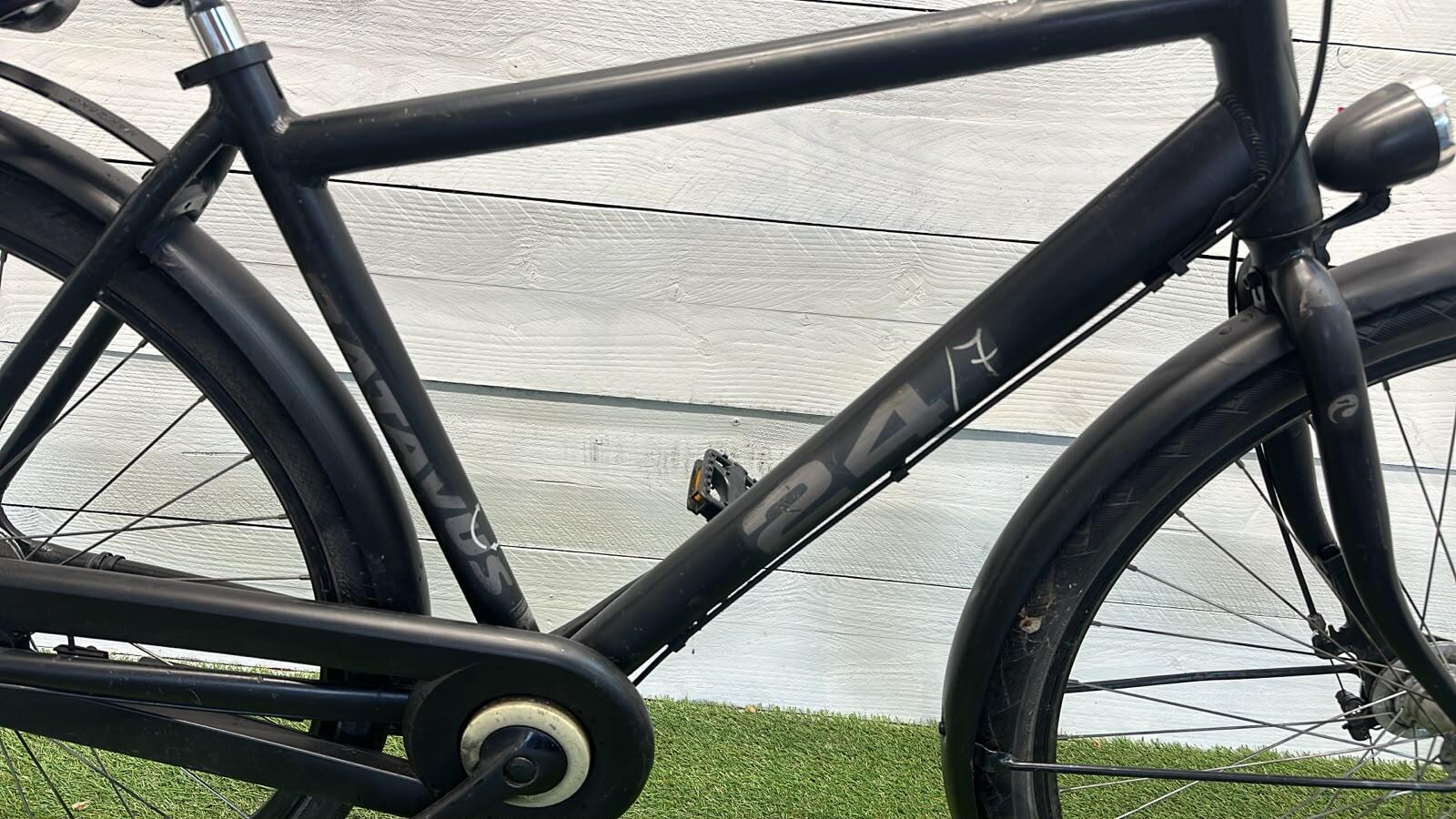Batavus stadsfiets 28", zwart - tweedehands, nagekeken en serviced. 2/3