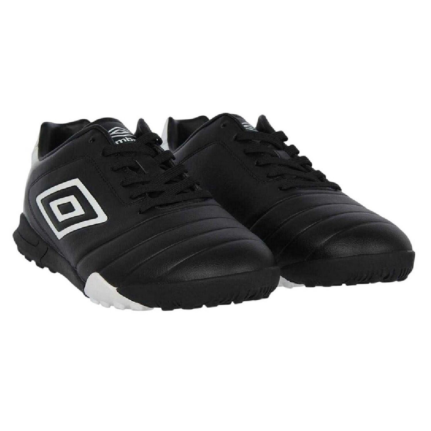 Umbro Mens Calcio Astro Turf Trainers
