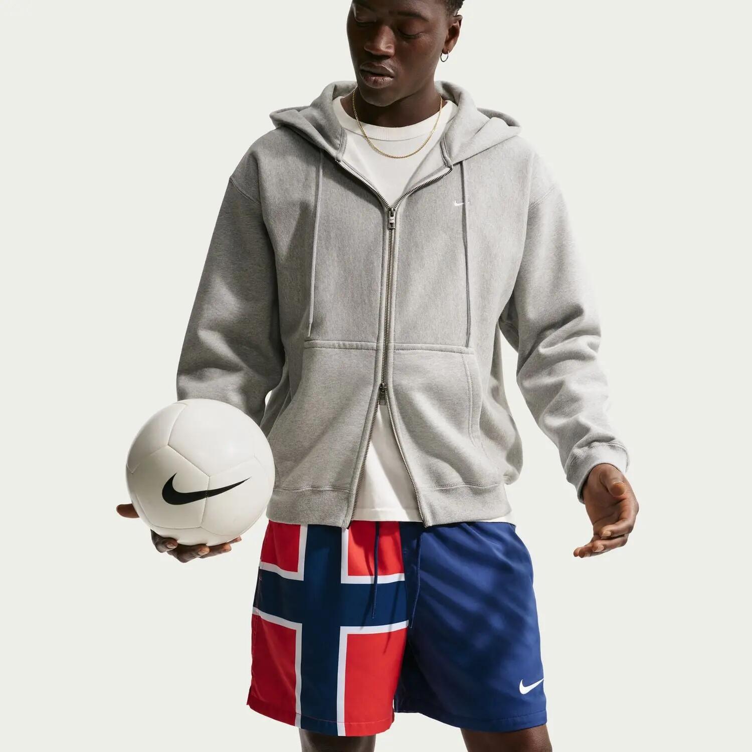 Sort Nike NOR M Nk Club Flow Short 5/5