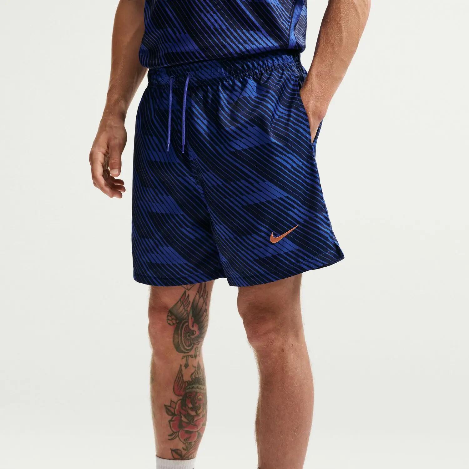 NIKE picture